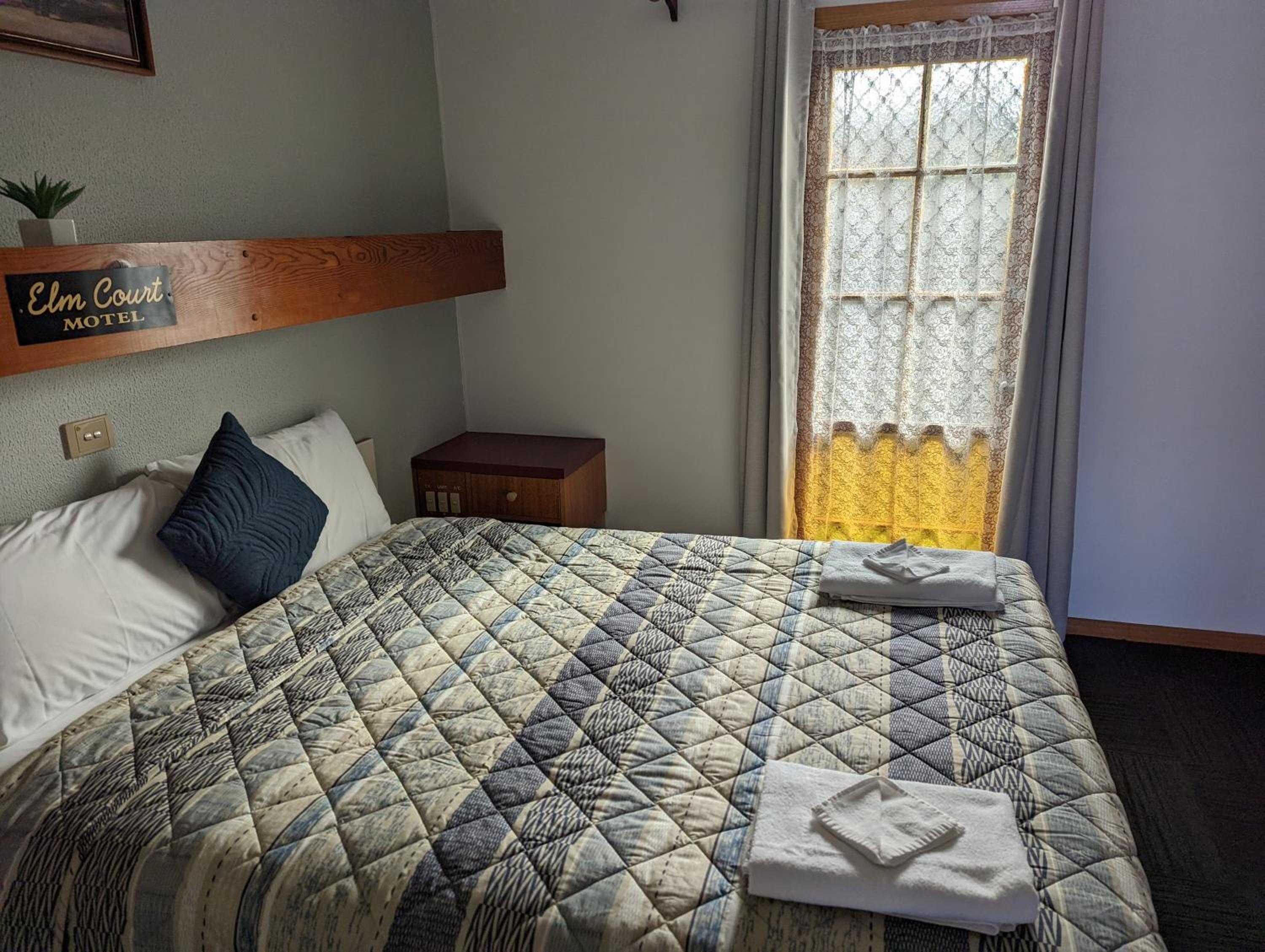 Queen Room photo 3