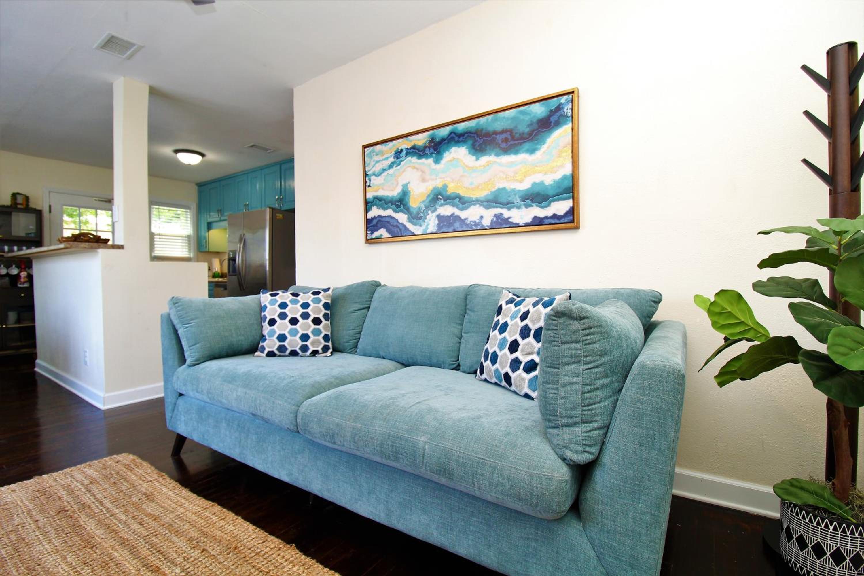 Three-Bedroom House - Photo 1