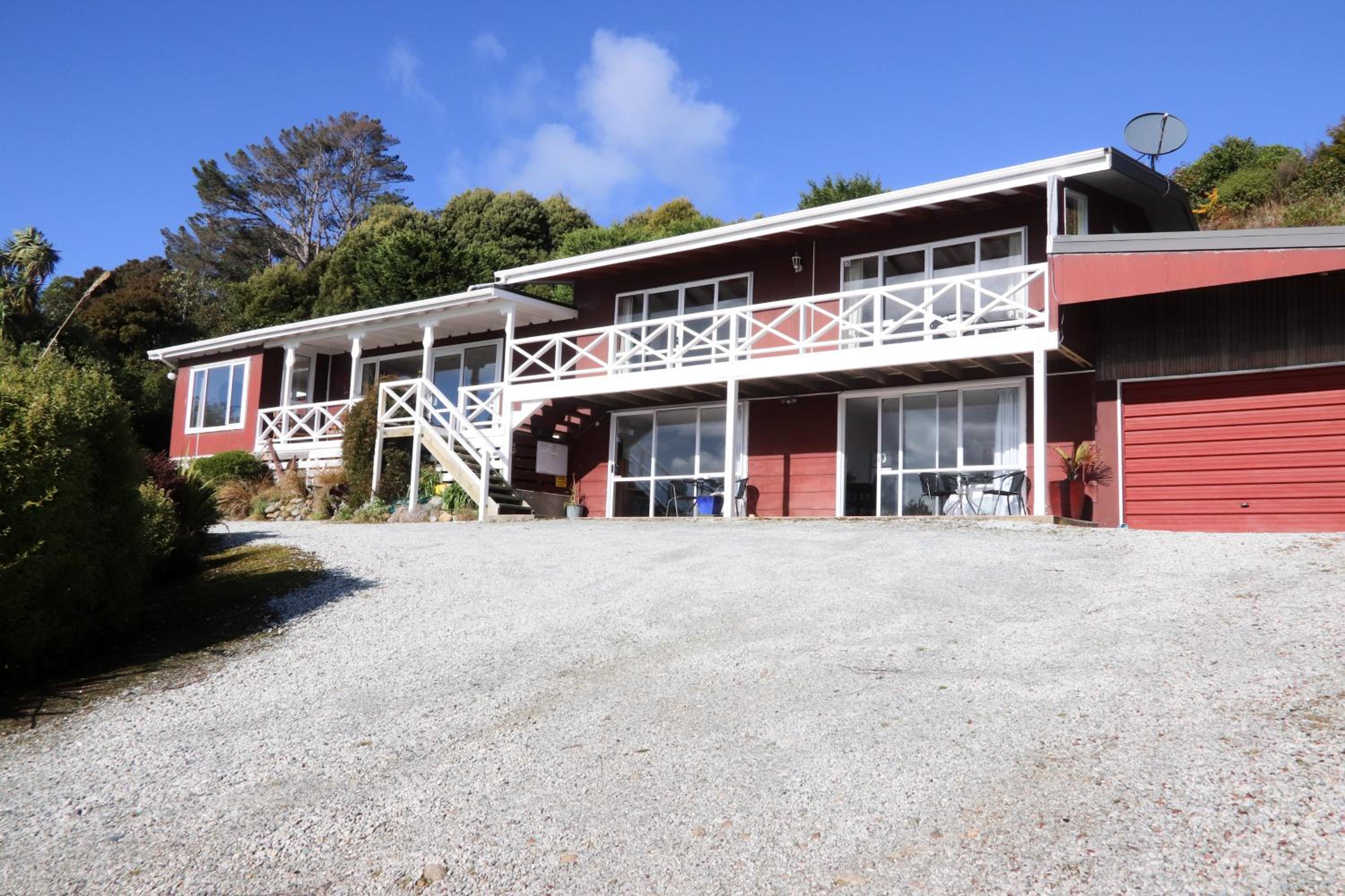 Studio Apartment with Sea View photo 1