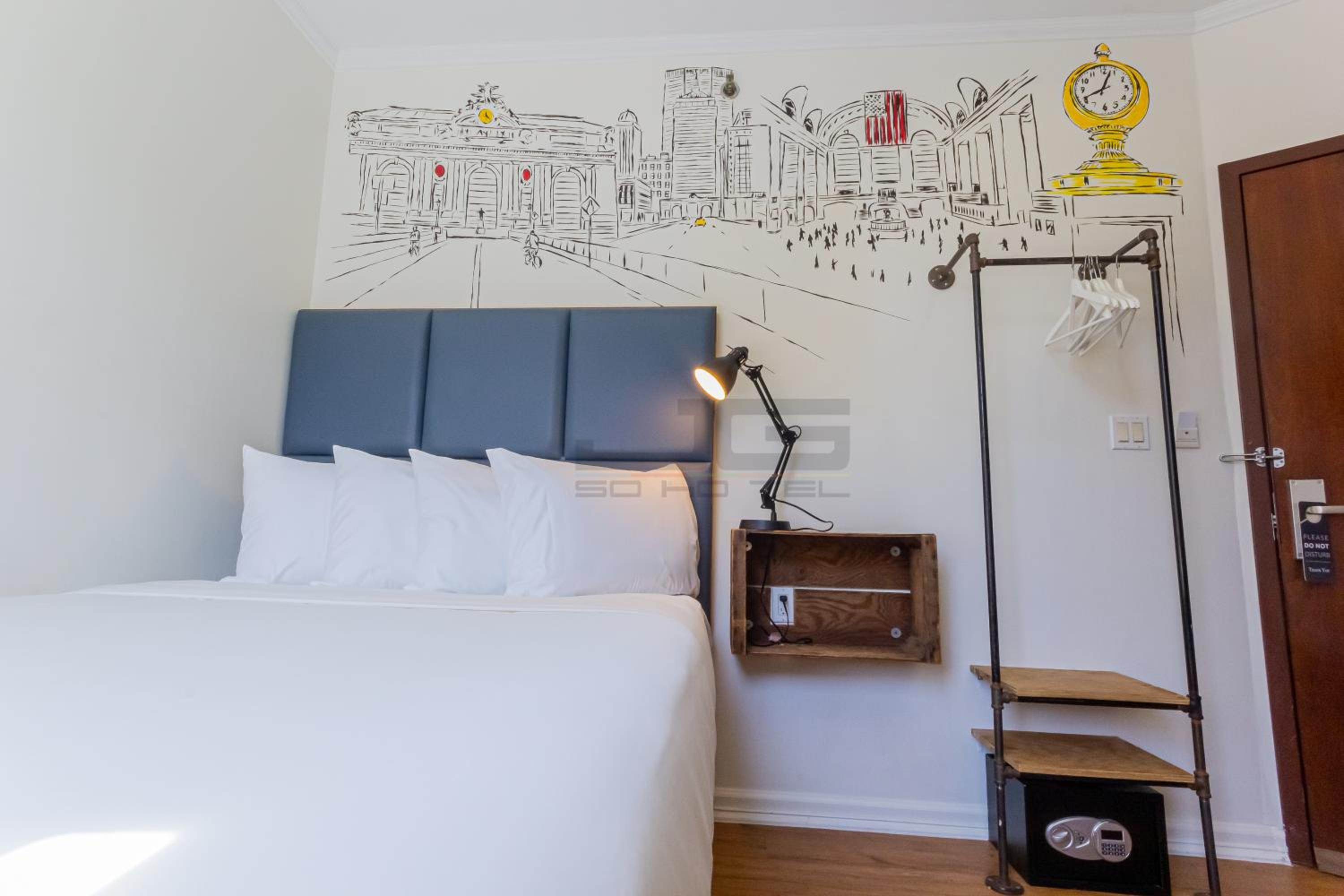 Queen Room