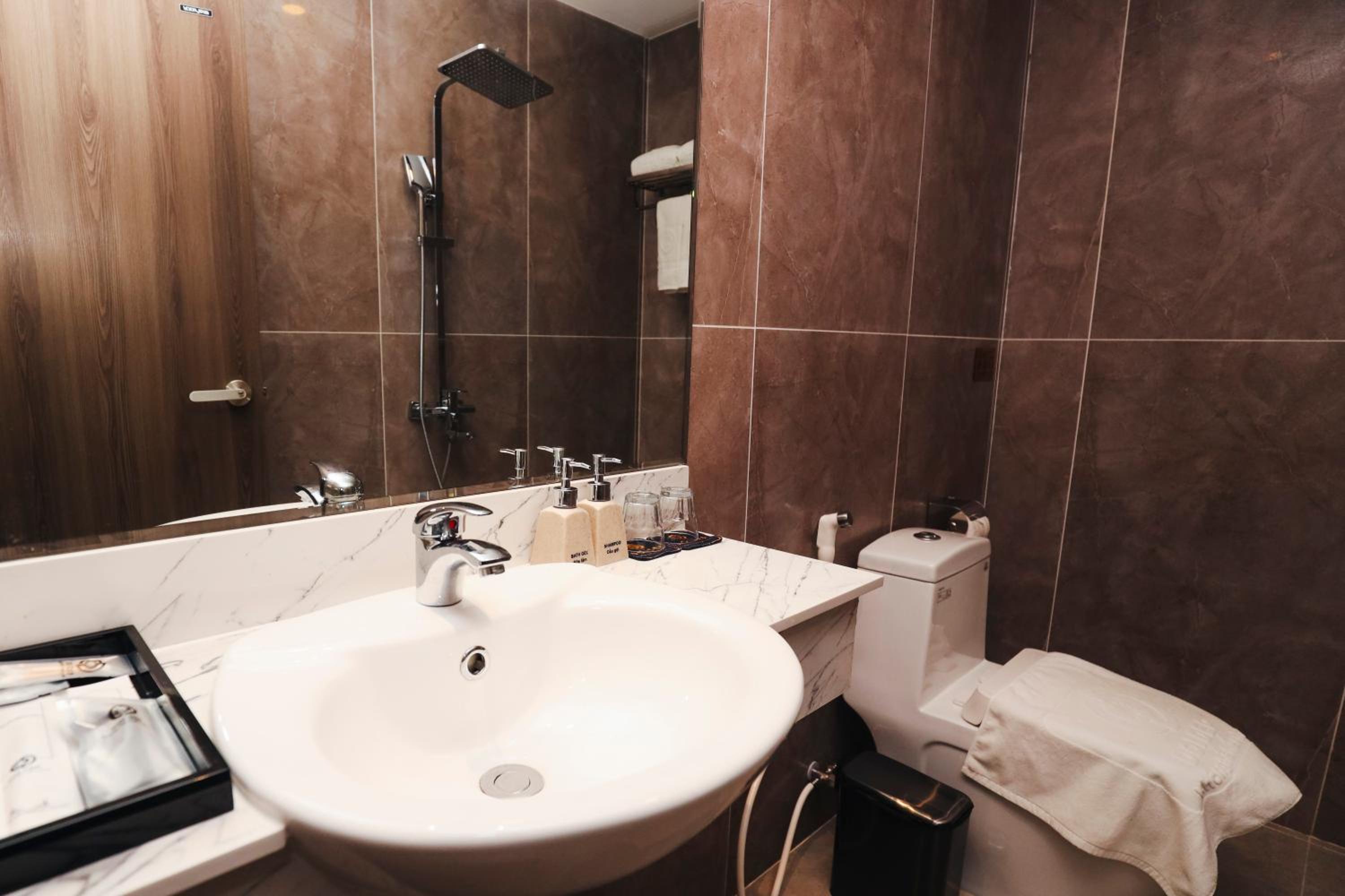 Deluxe Twin Room - Photo 2