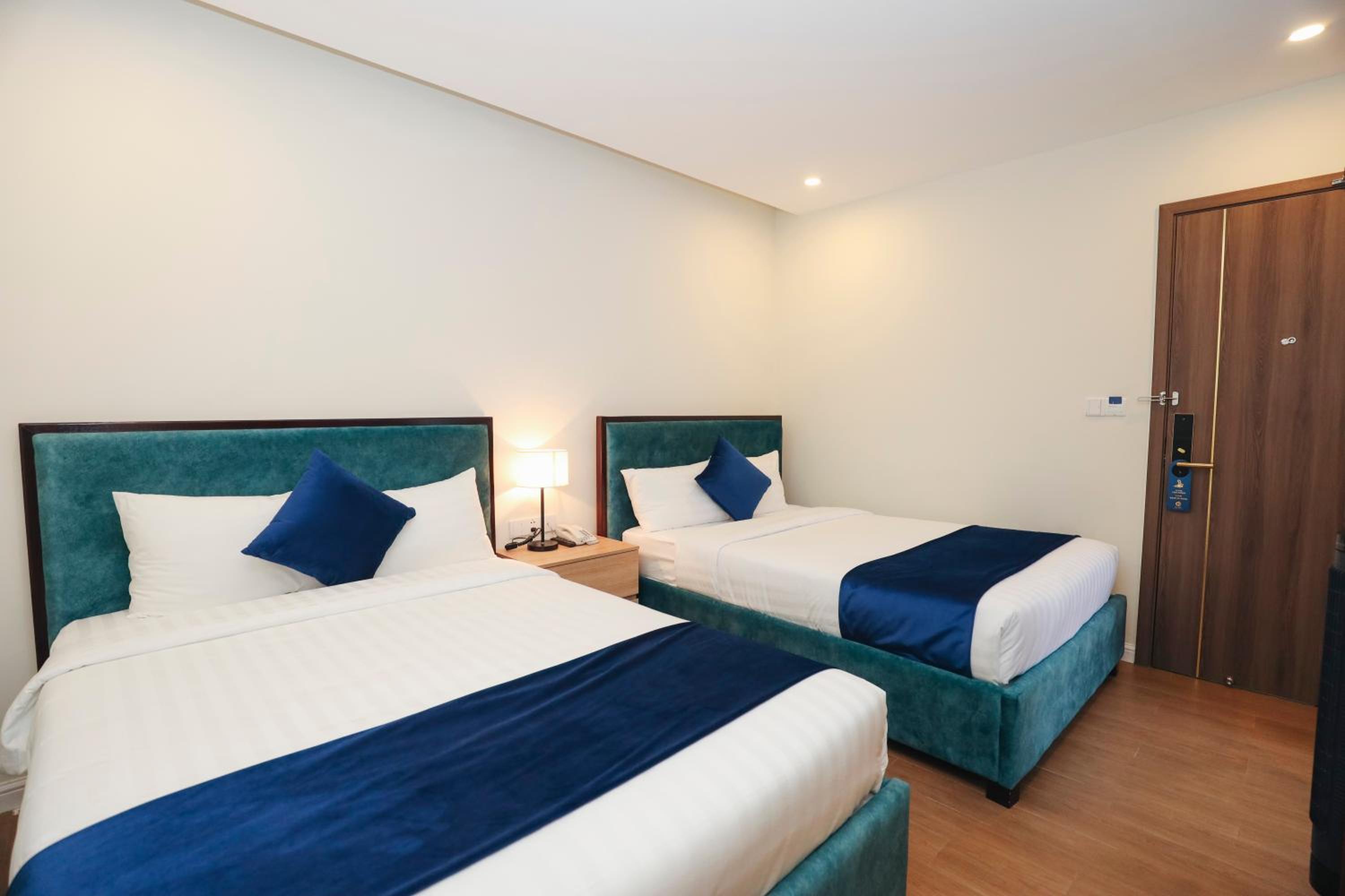 Deluxe Twin Room - Photo 4