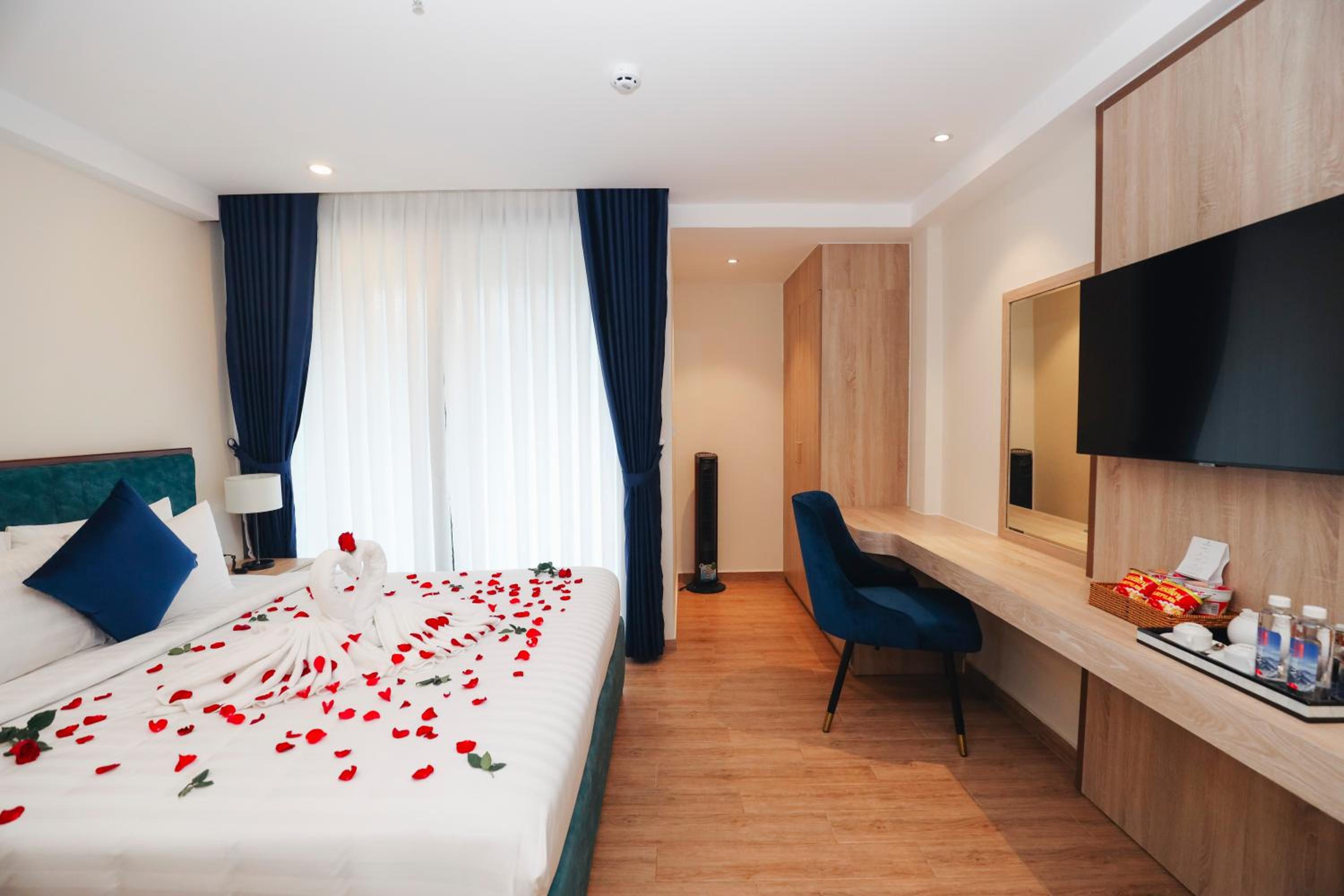 King Room with Balcony photo 3