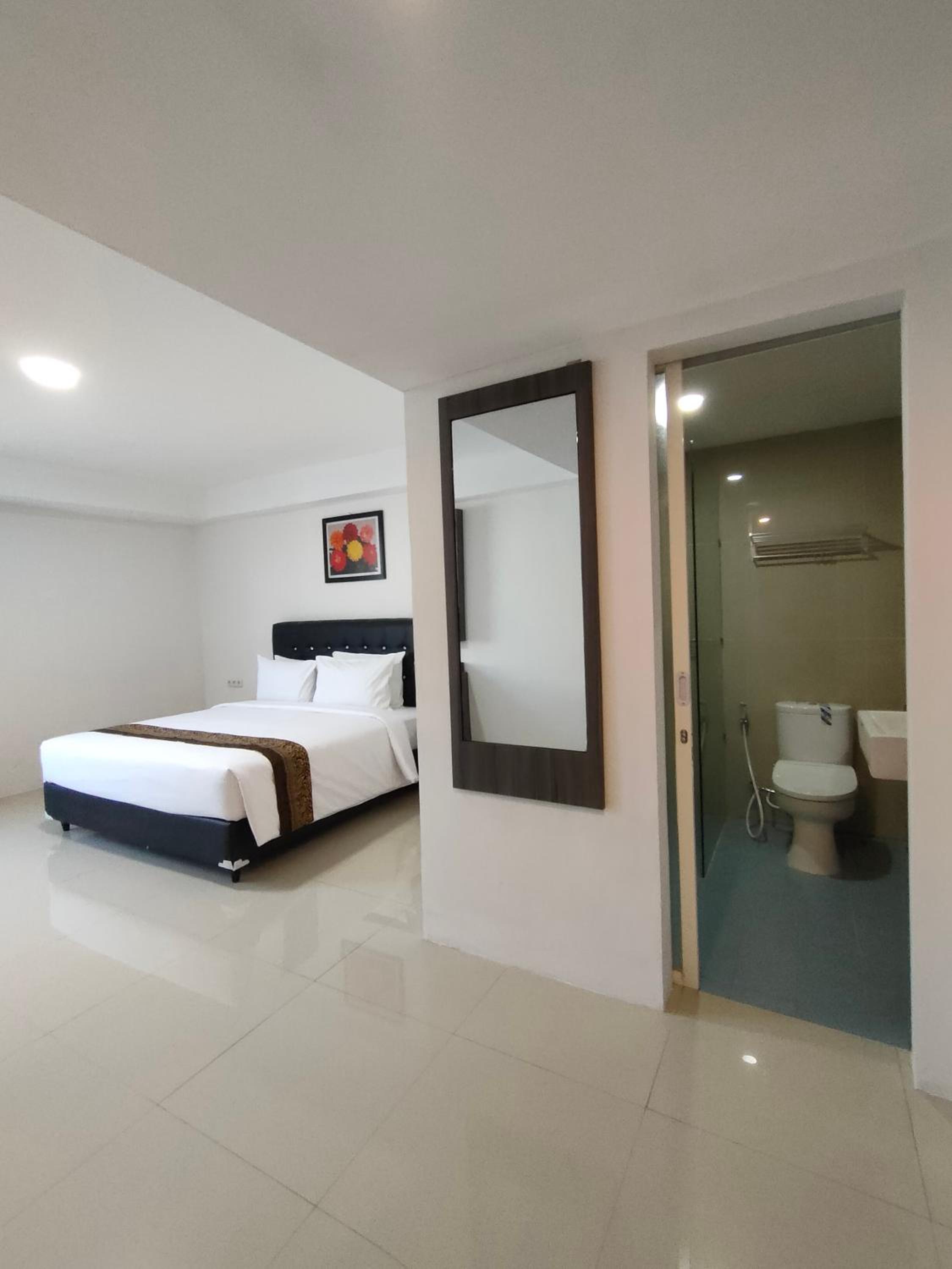 Superior King Room - Photo 3