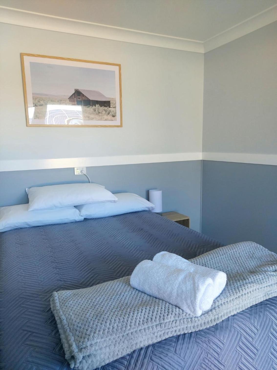 Double Room with Shared Bathroom photo 1