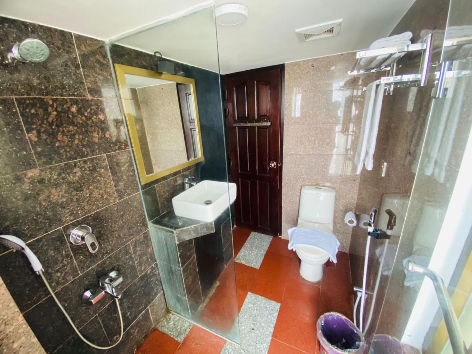 Deluxe Room - Photo 8