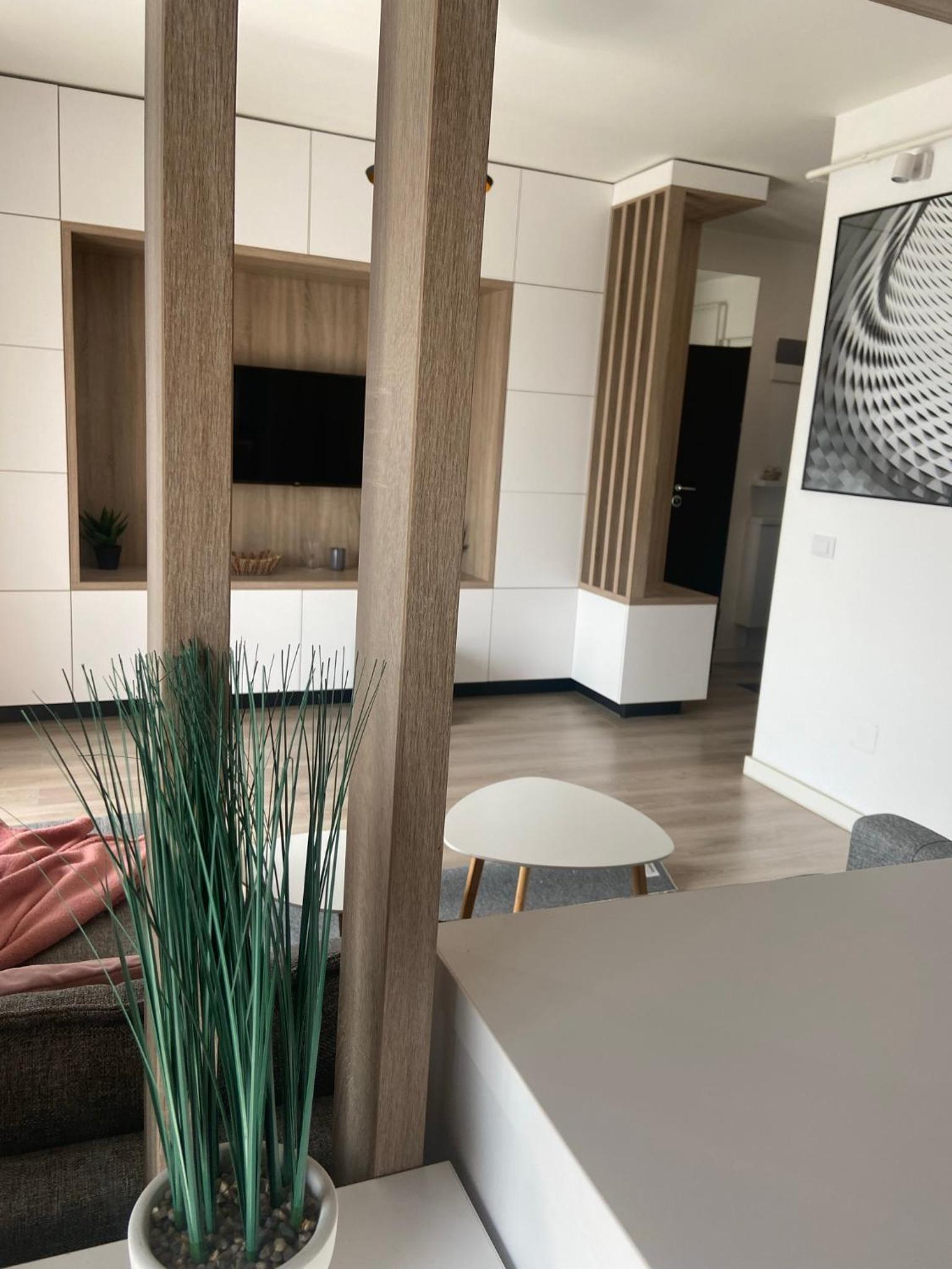 Studio Apartment - Photo 26