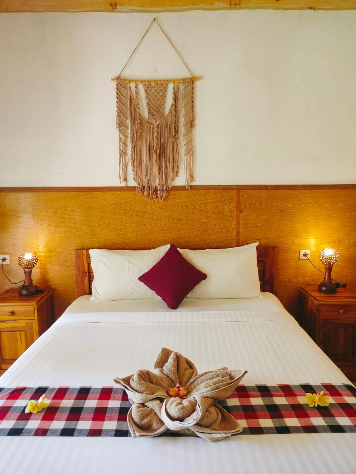 Double Room with Garden View - Photo 6