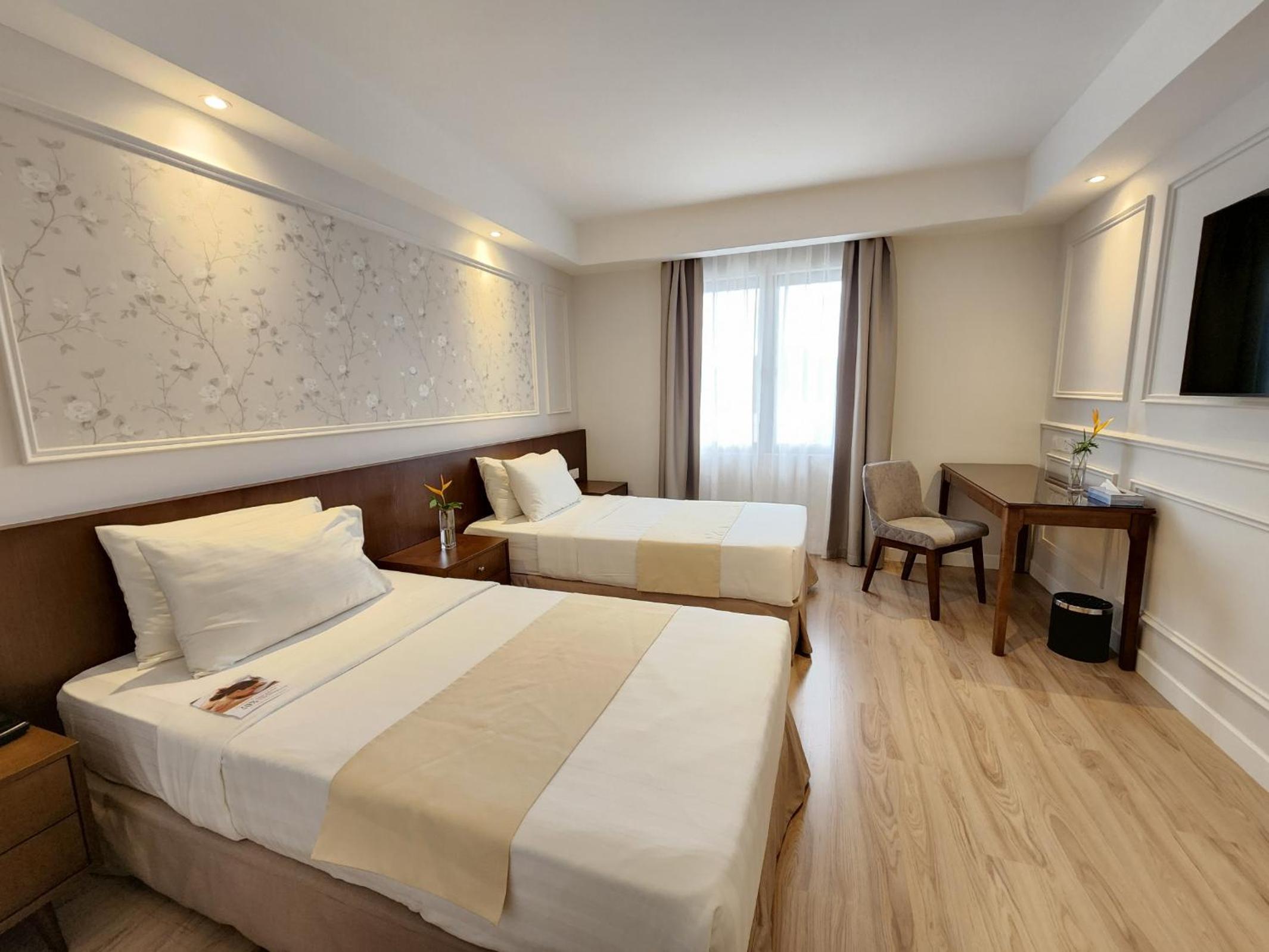 Deluxe Room - Photo 2
