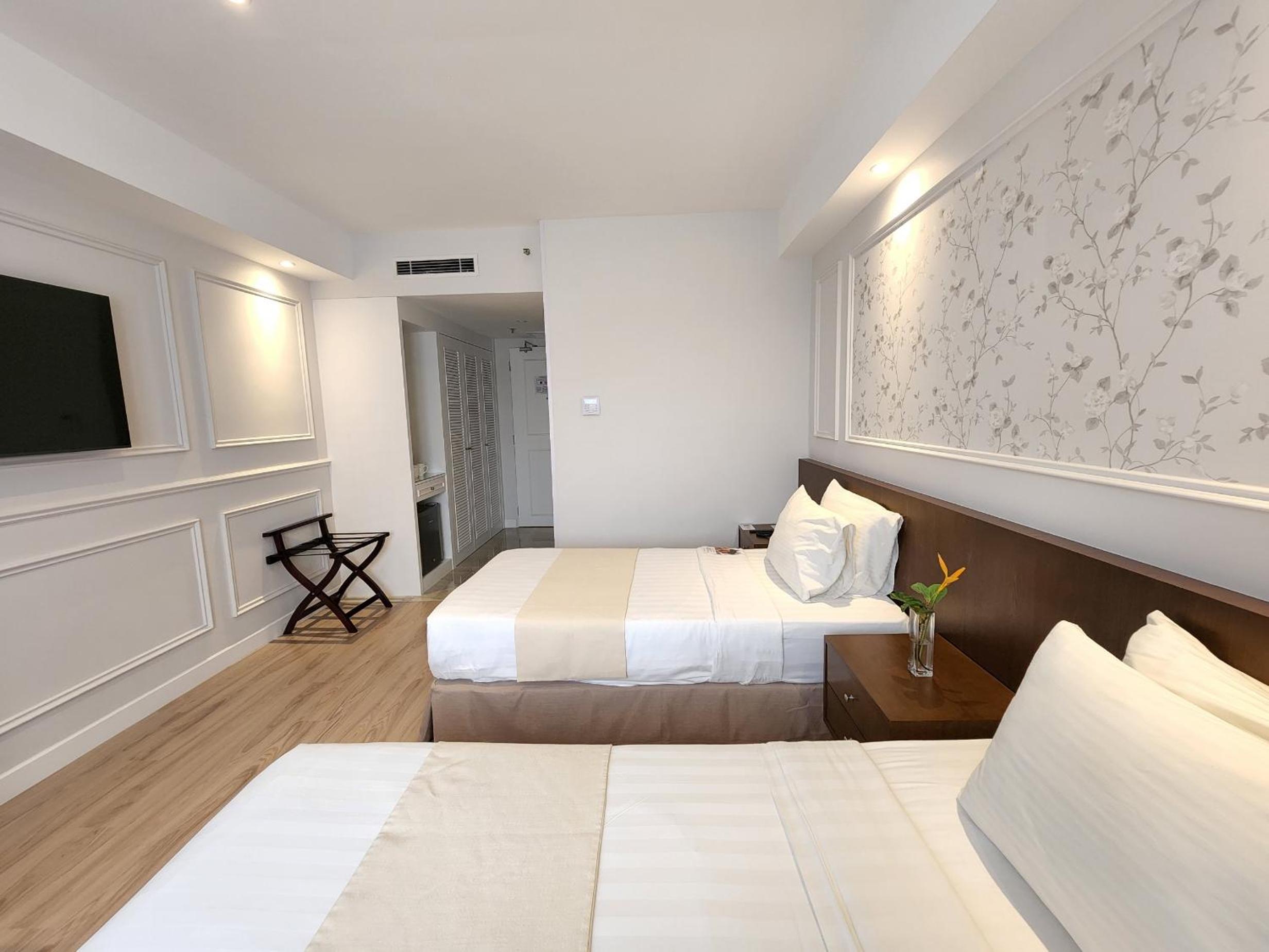 Deluxe Room - Photo 1