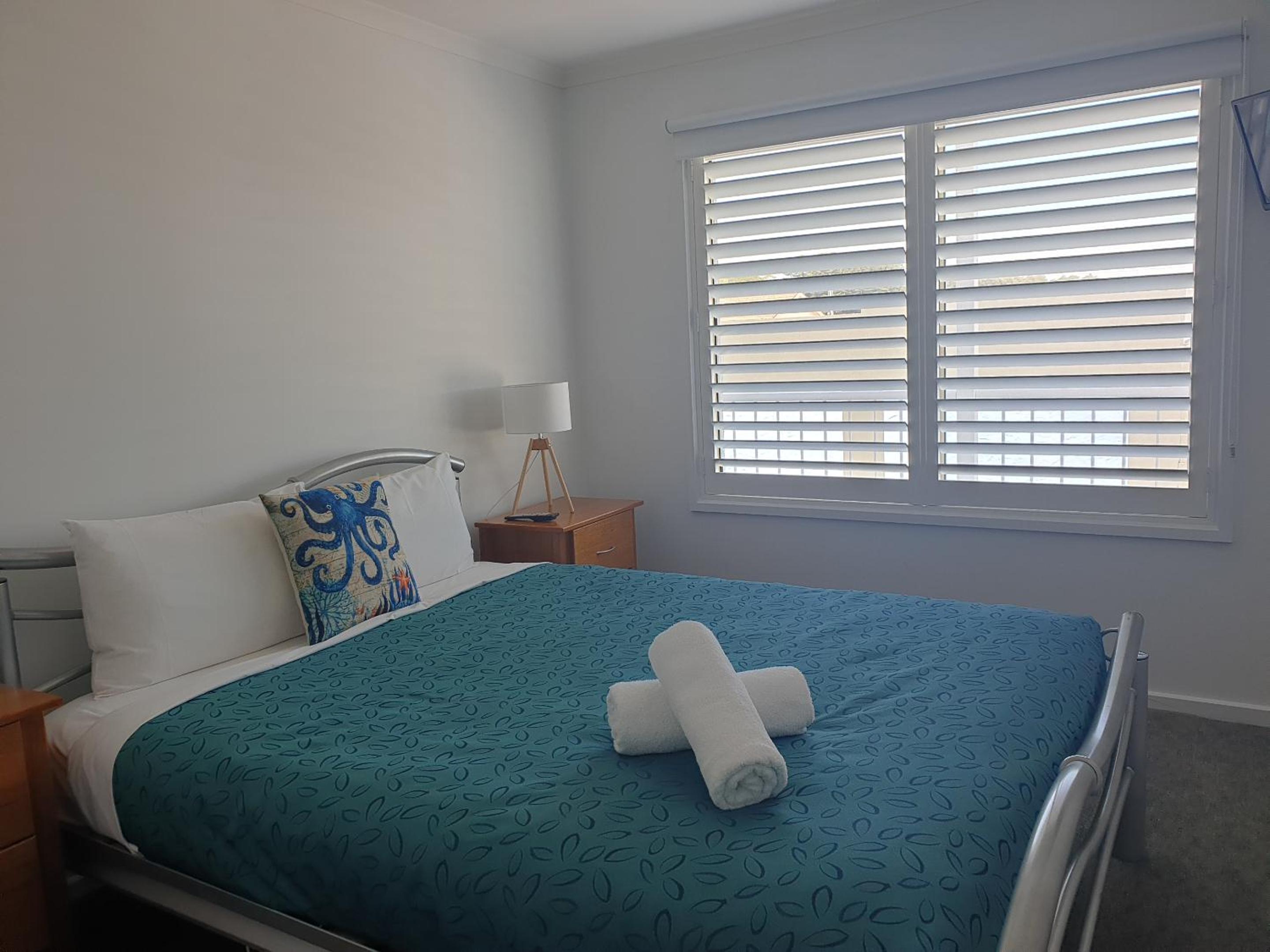 Two-Bedroom Apartment - Photo 3