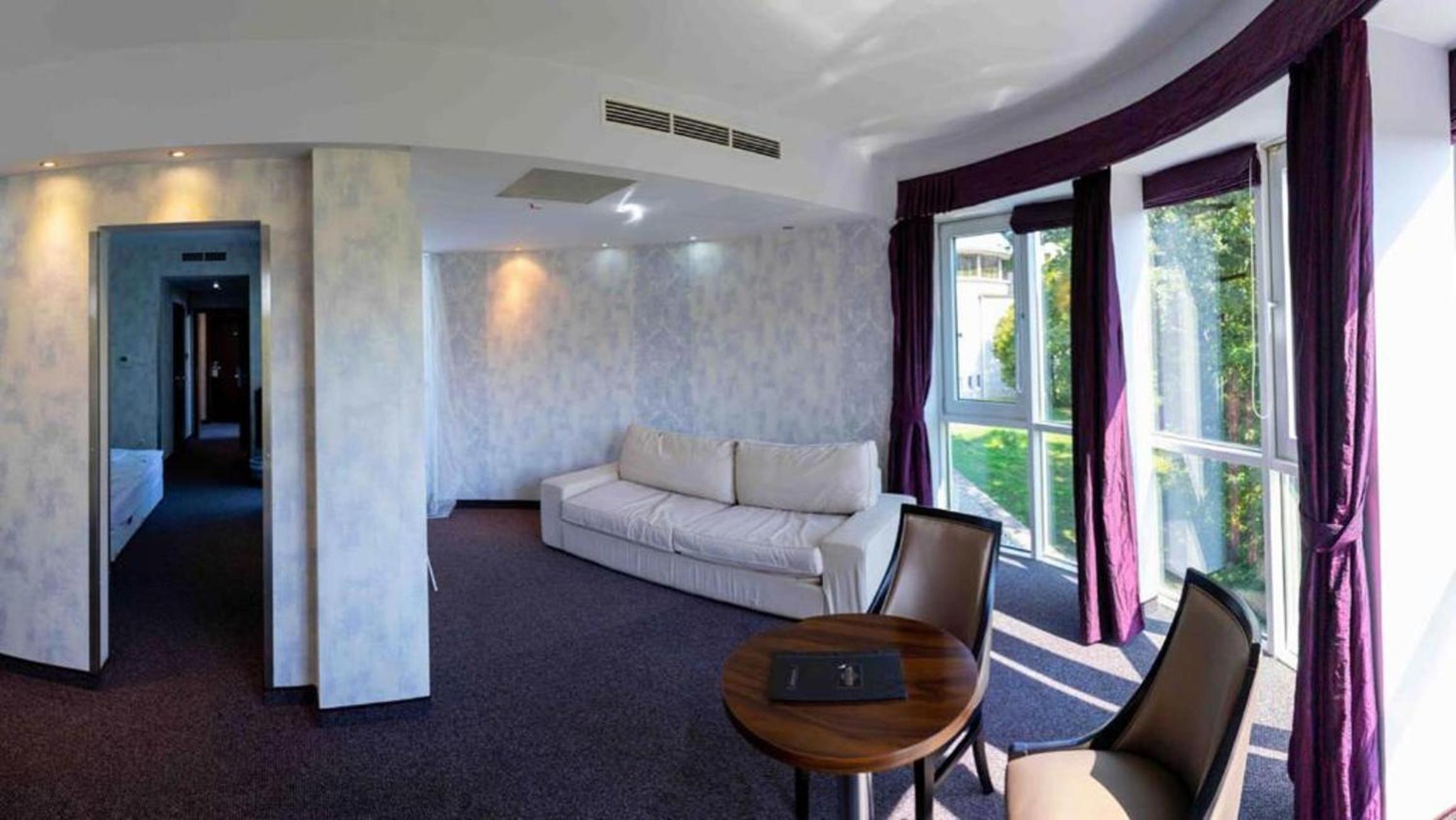Superior Suite - Photo 1