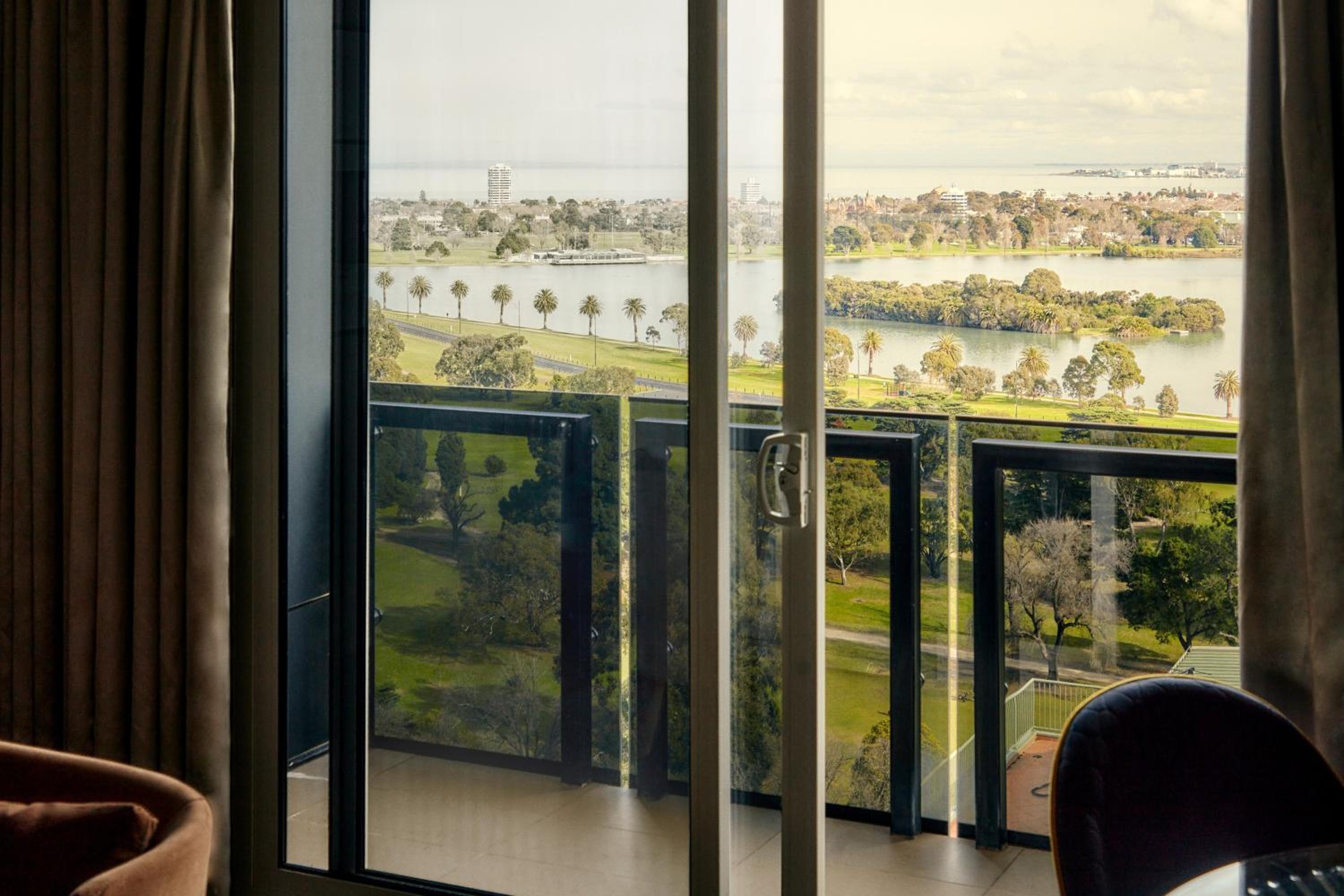 Suite Bayview with Balcony - Photo 2