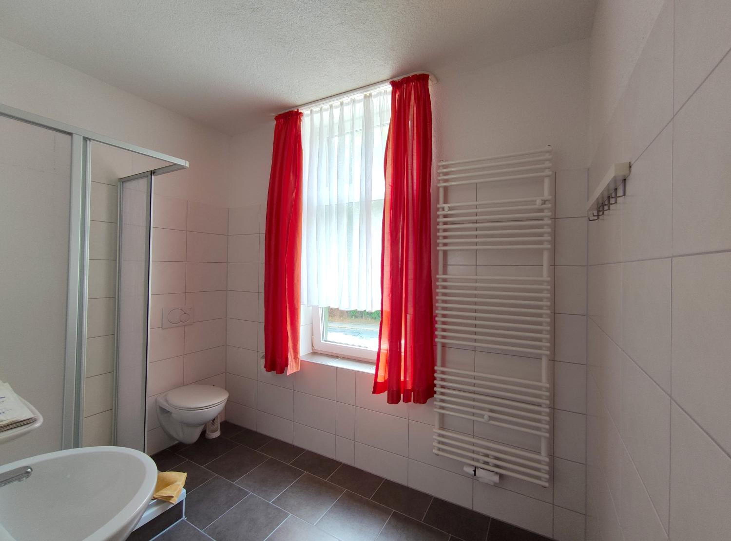Single Room with Shared Bathroom photo 3