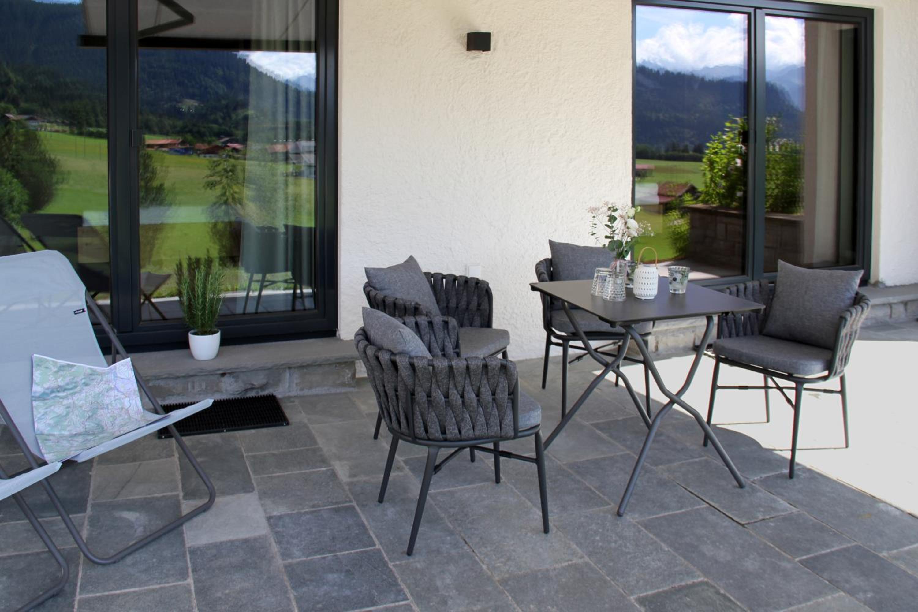 Suite with Mountain View photo 2