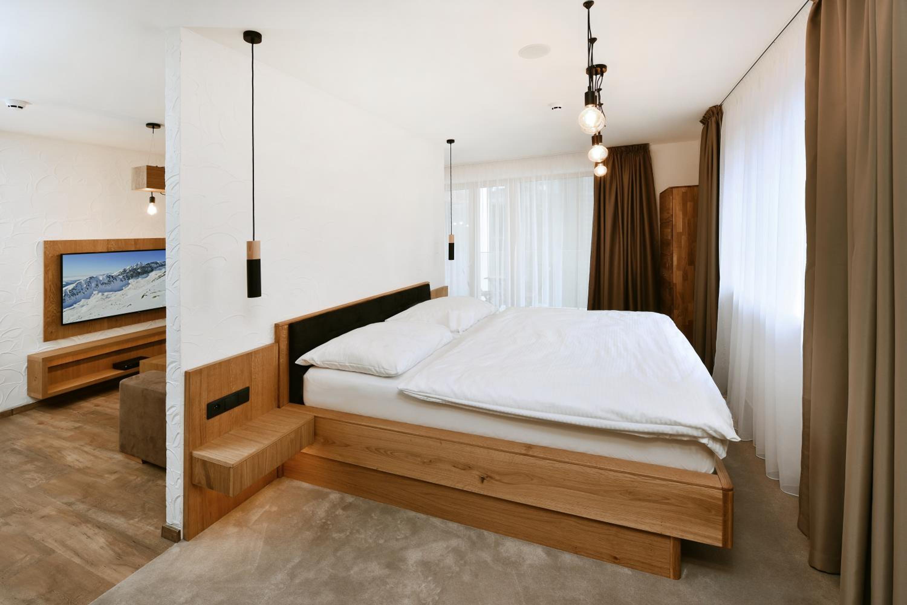 Deluxe Studio - Photo 1
