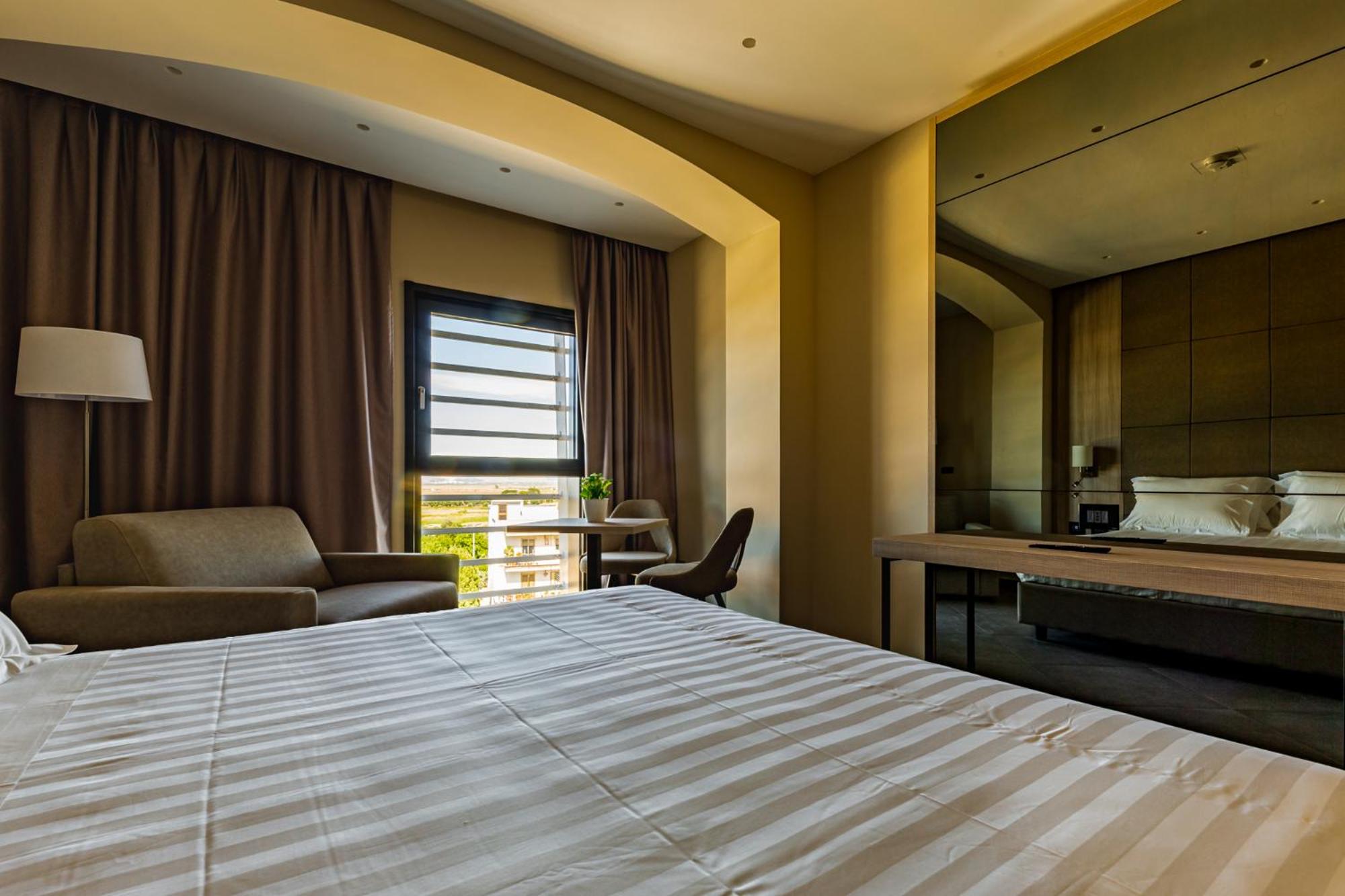 Superior Double or Twin Room - Photo 7