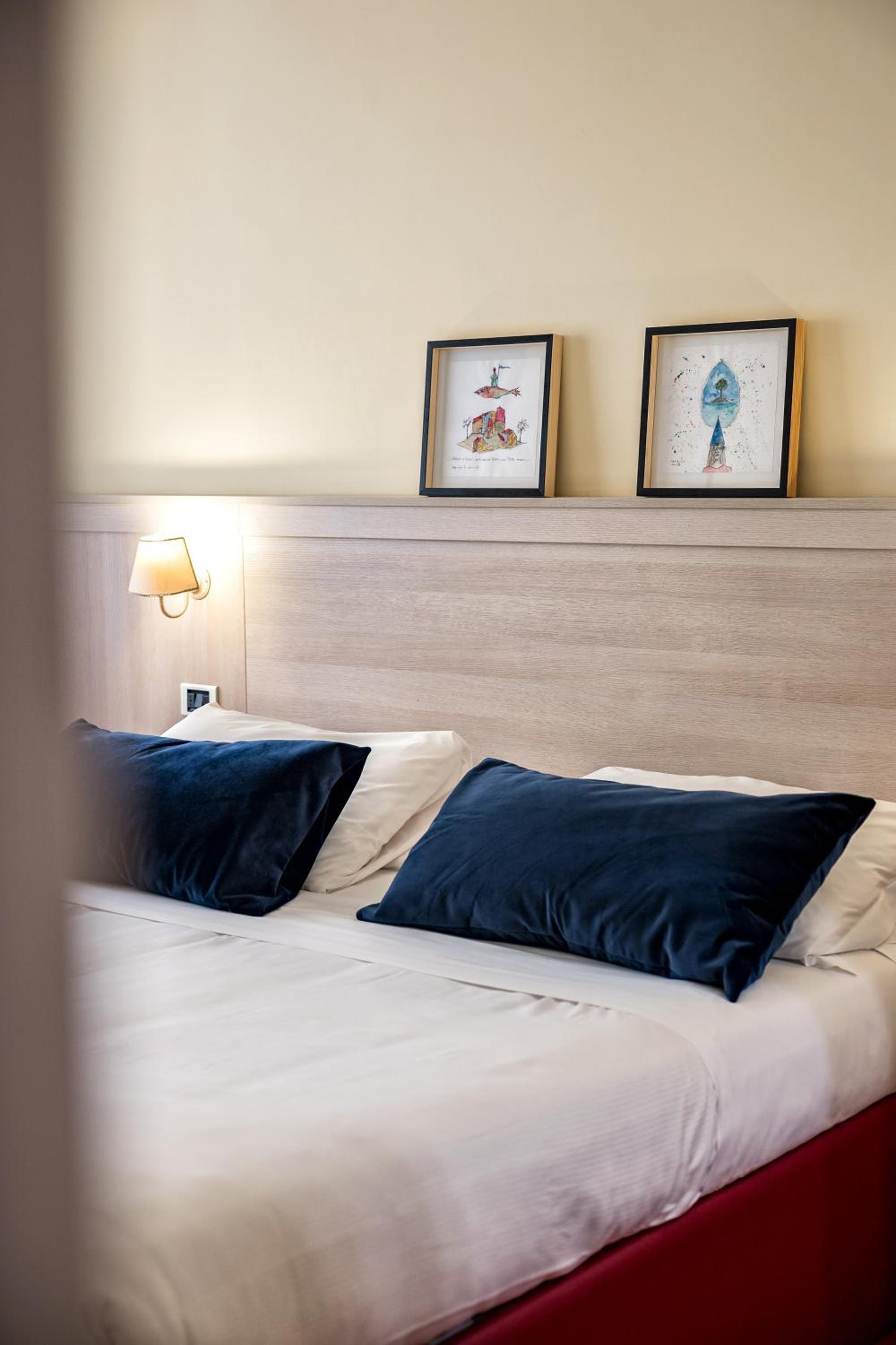 Double or Twin Room - Photo 1