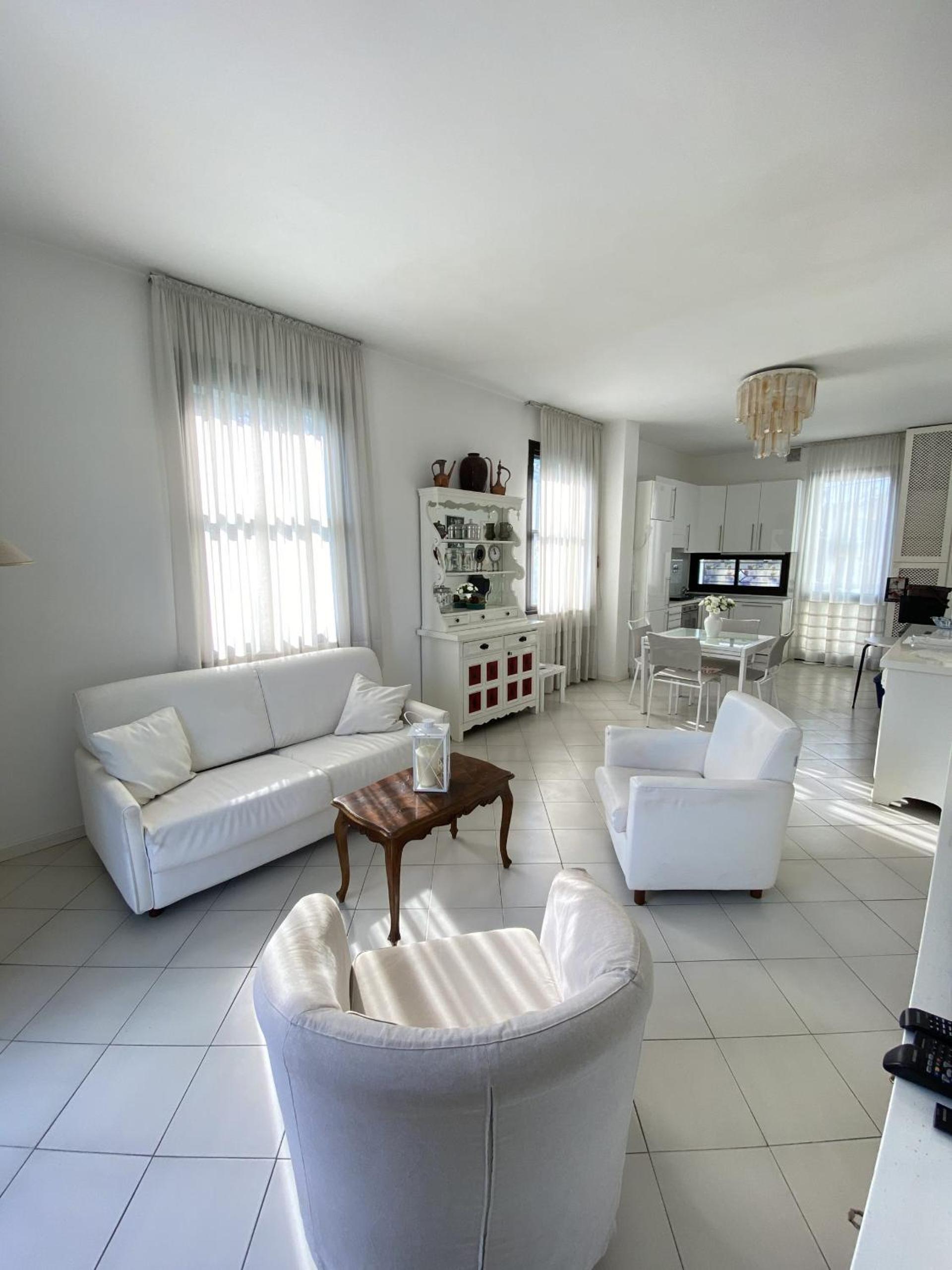 Three-Bedroom Apartment with Balcony