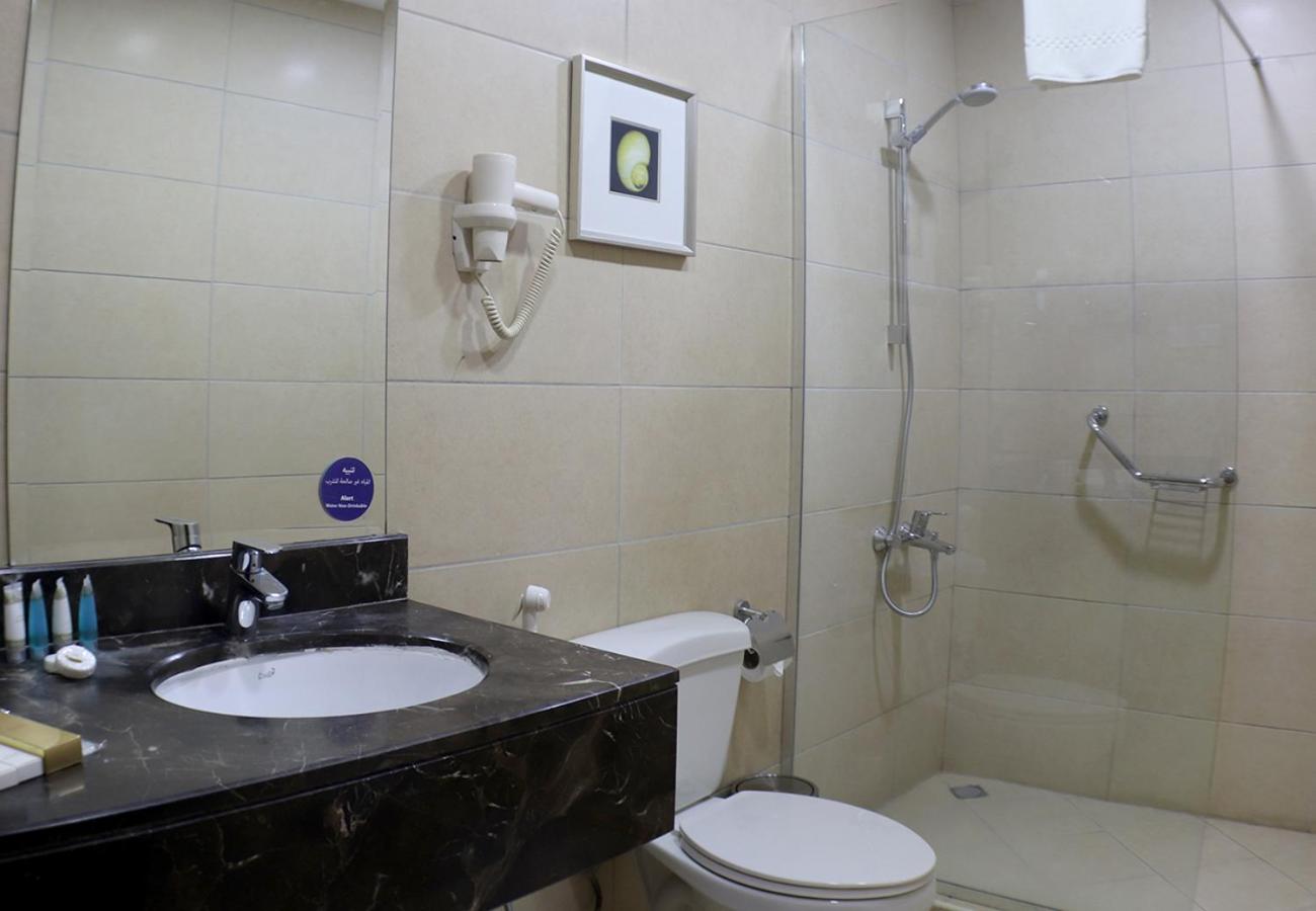 Deluxe Twin Room photo 2