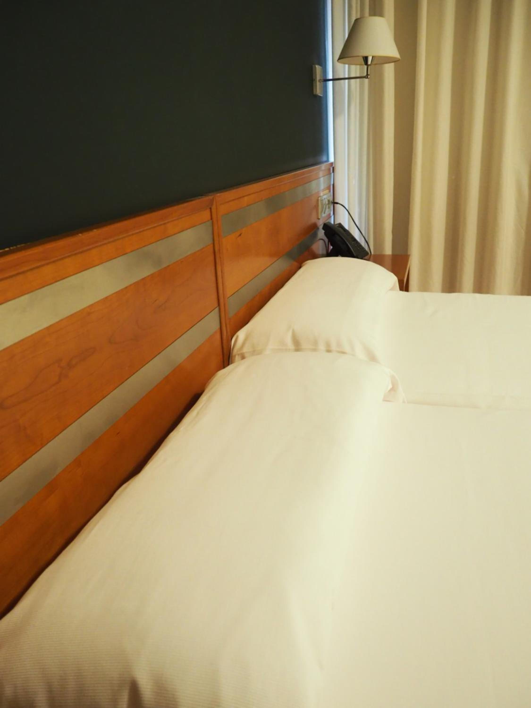 Double or Twin Room - Photo 19