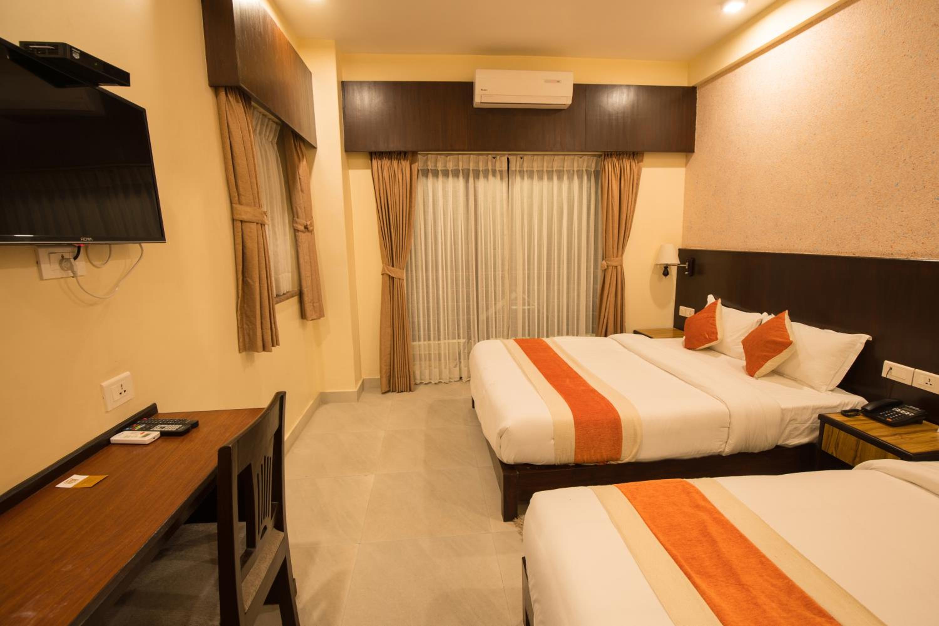 Deluxe Double Or Twin Room