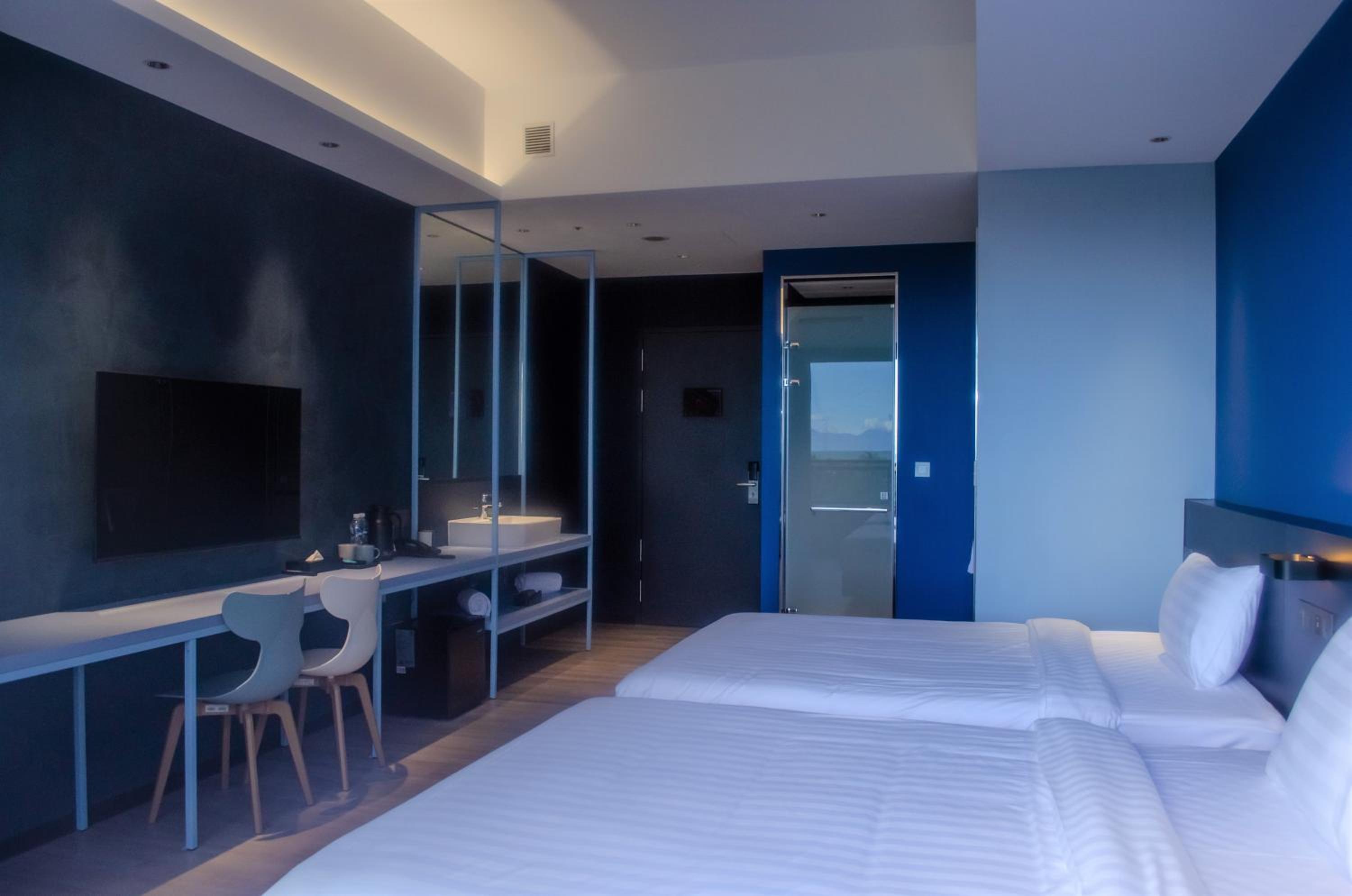Superior Twin Room - Photo 4