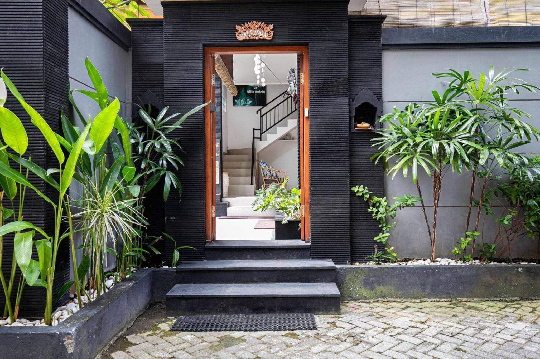 Three-Bedroom Villa photo 3