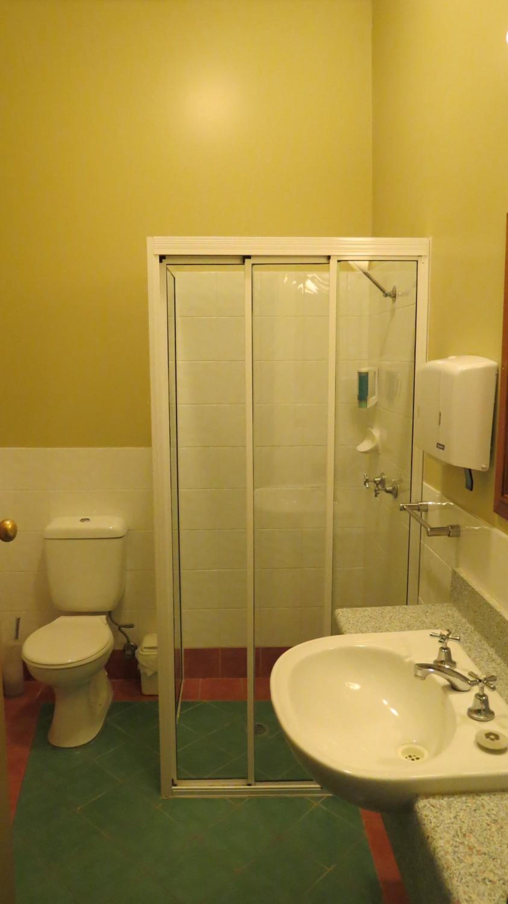 Standard Double Room with Shared Bathroom photo 2