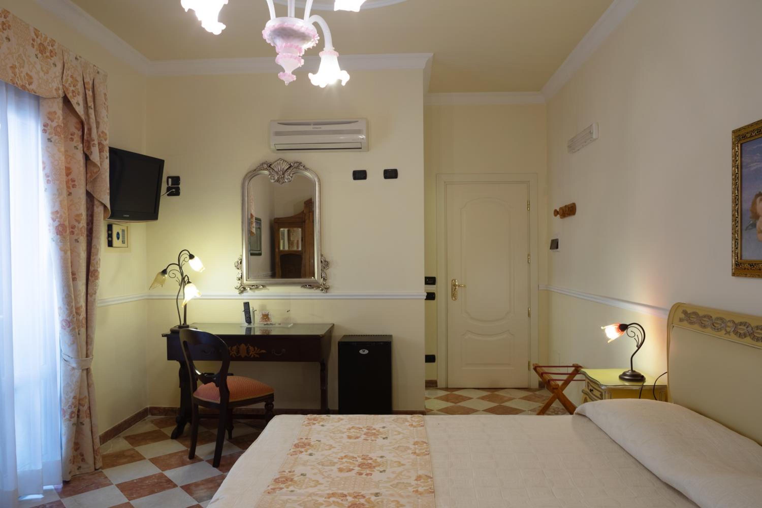 Comfort Triple Room with Shower