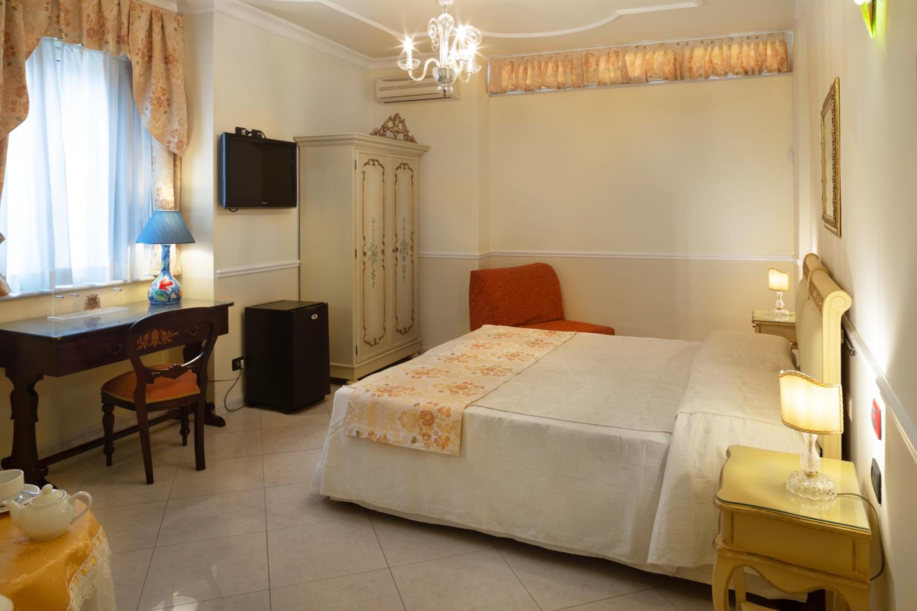 Triple Room with Bath
