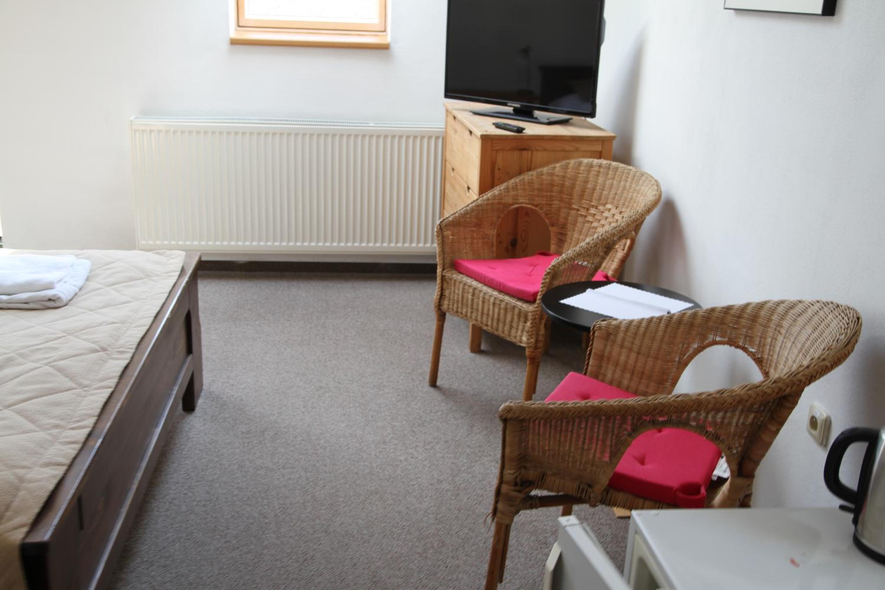 Budget Twin Room photo 3