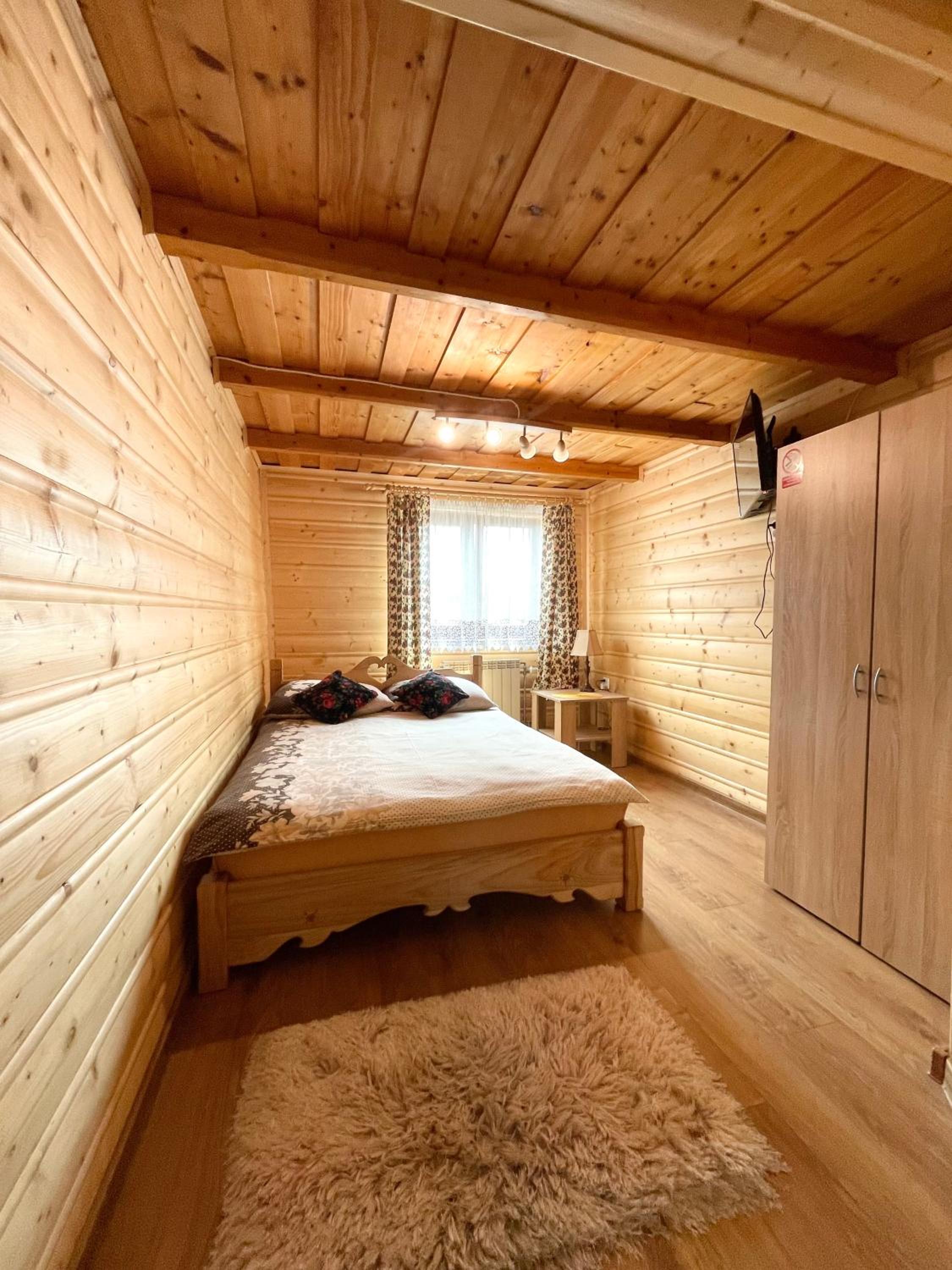 Double Room with Mountain View - Photo 10
