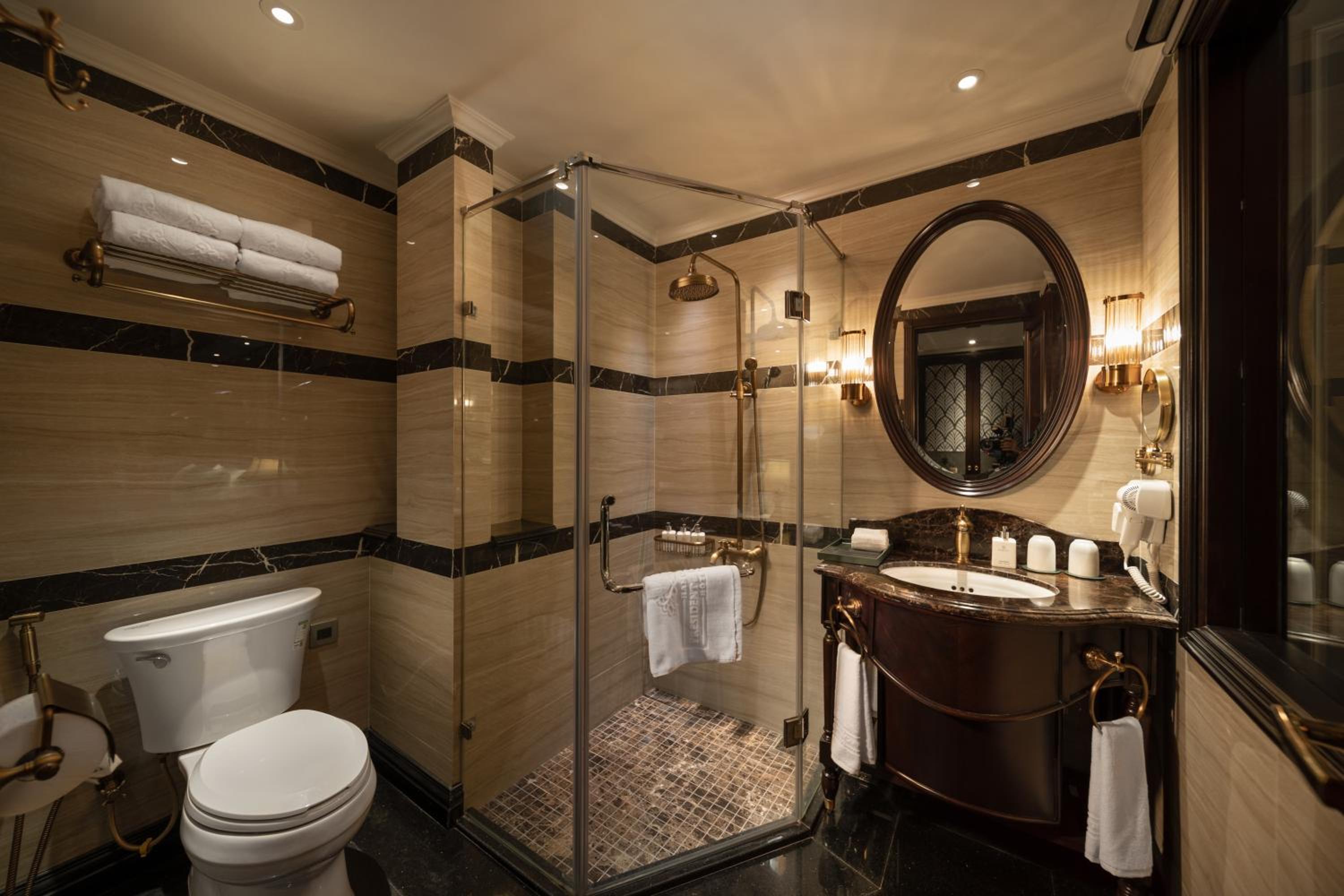 Meritel Suite - Photo 6