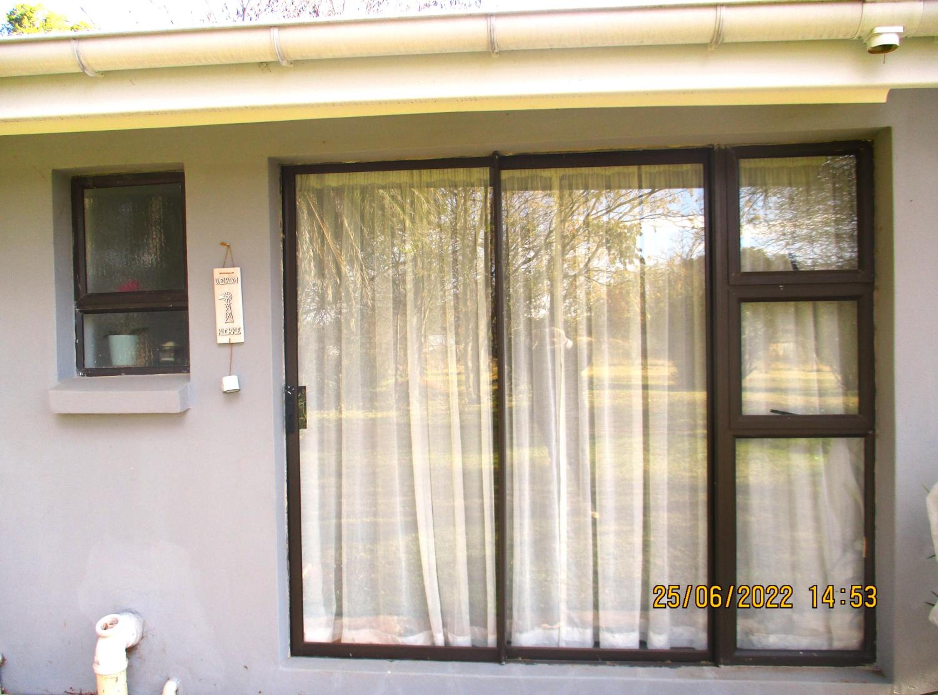 One-Bedroom Apartment - Photo 11
