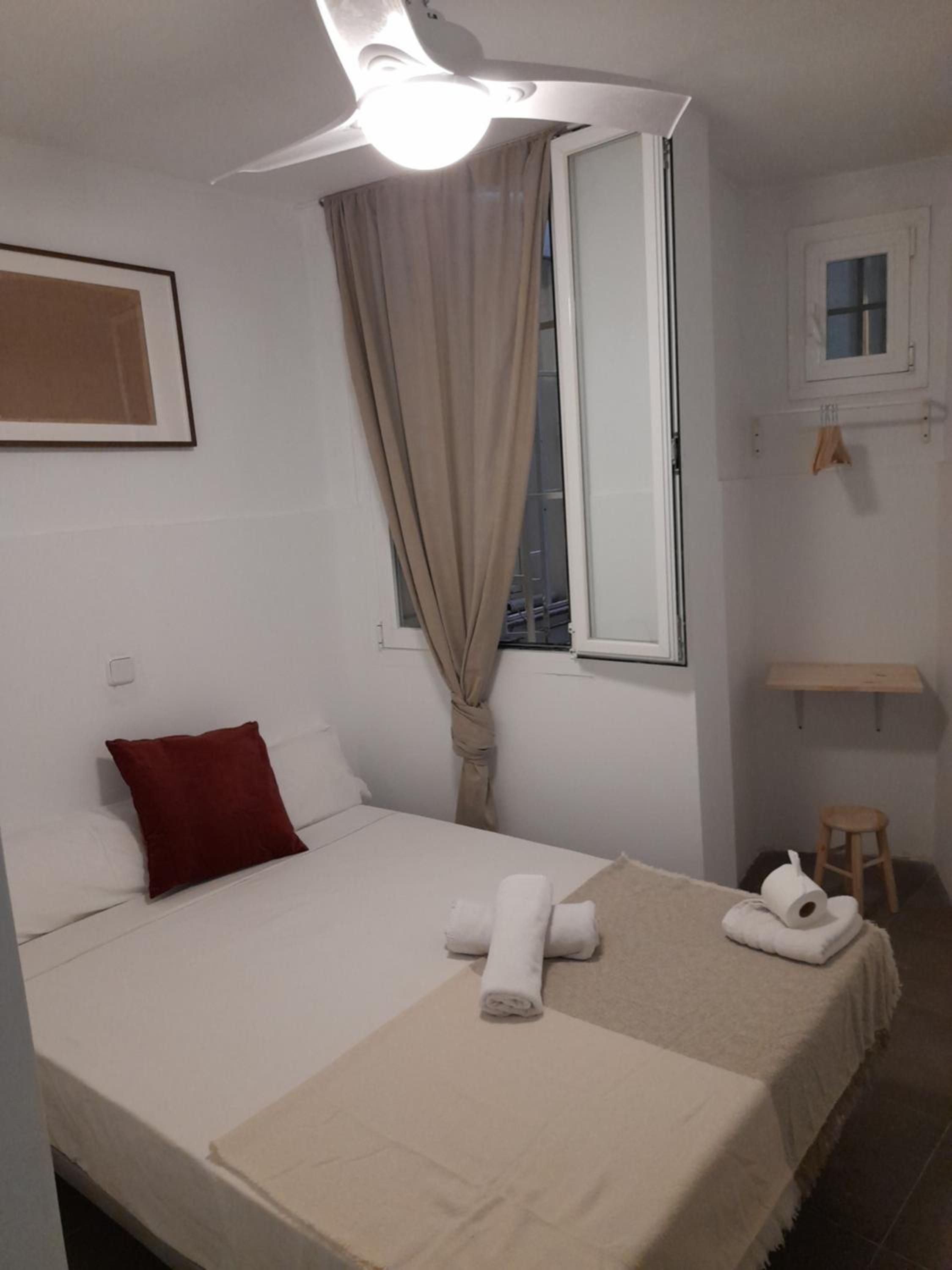 Habitación Doble Estándar con Baño Compartido