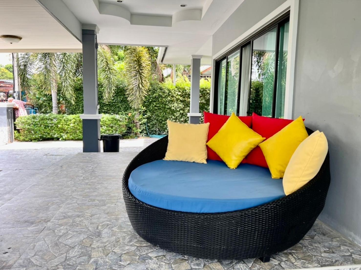 Villa with Private Pool - Photo 46