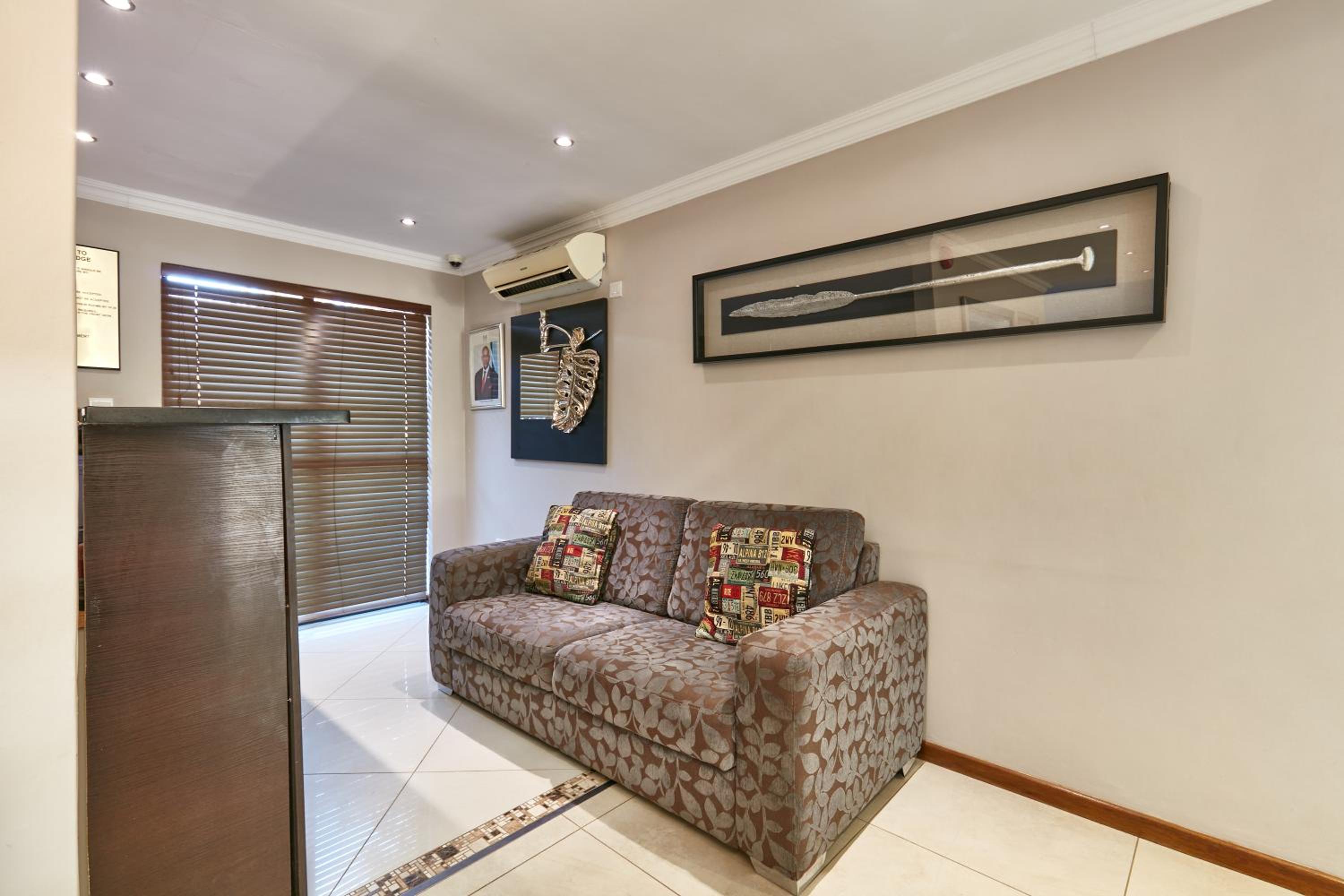 Family Room photo 1