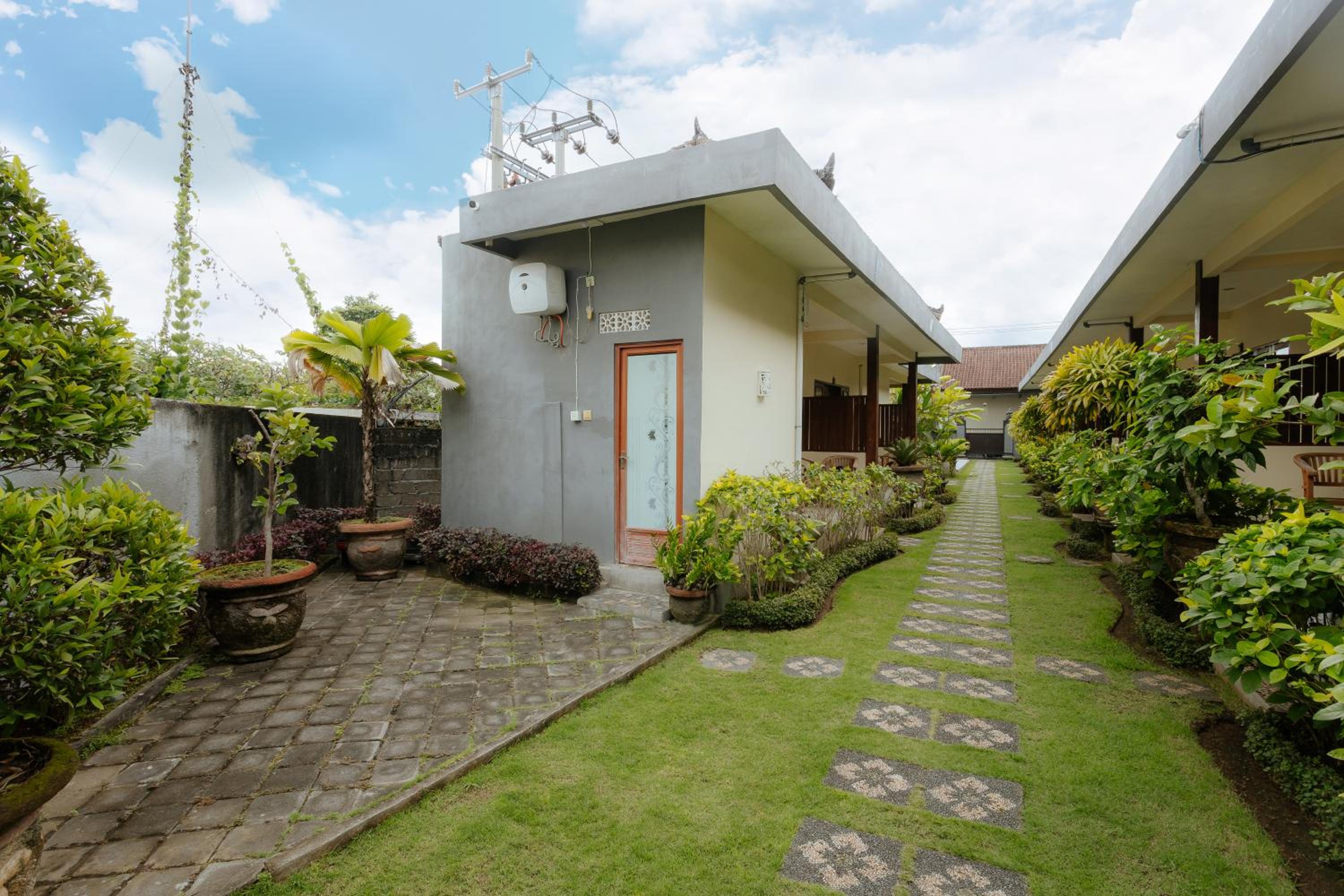 Double Room with Garden View - Photo 6