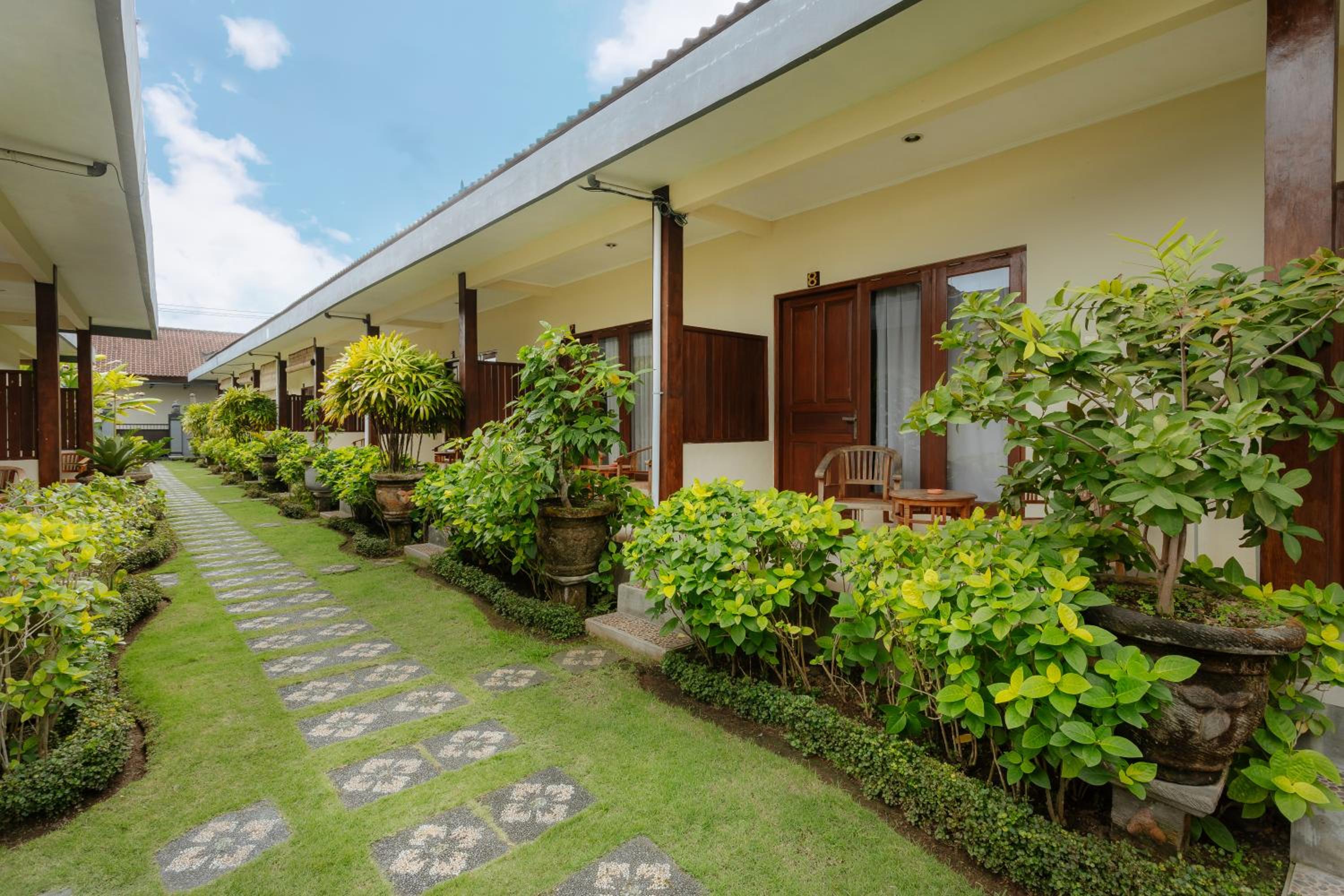 Double Room with Garden View - Photo 9