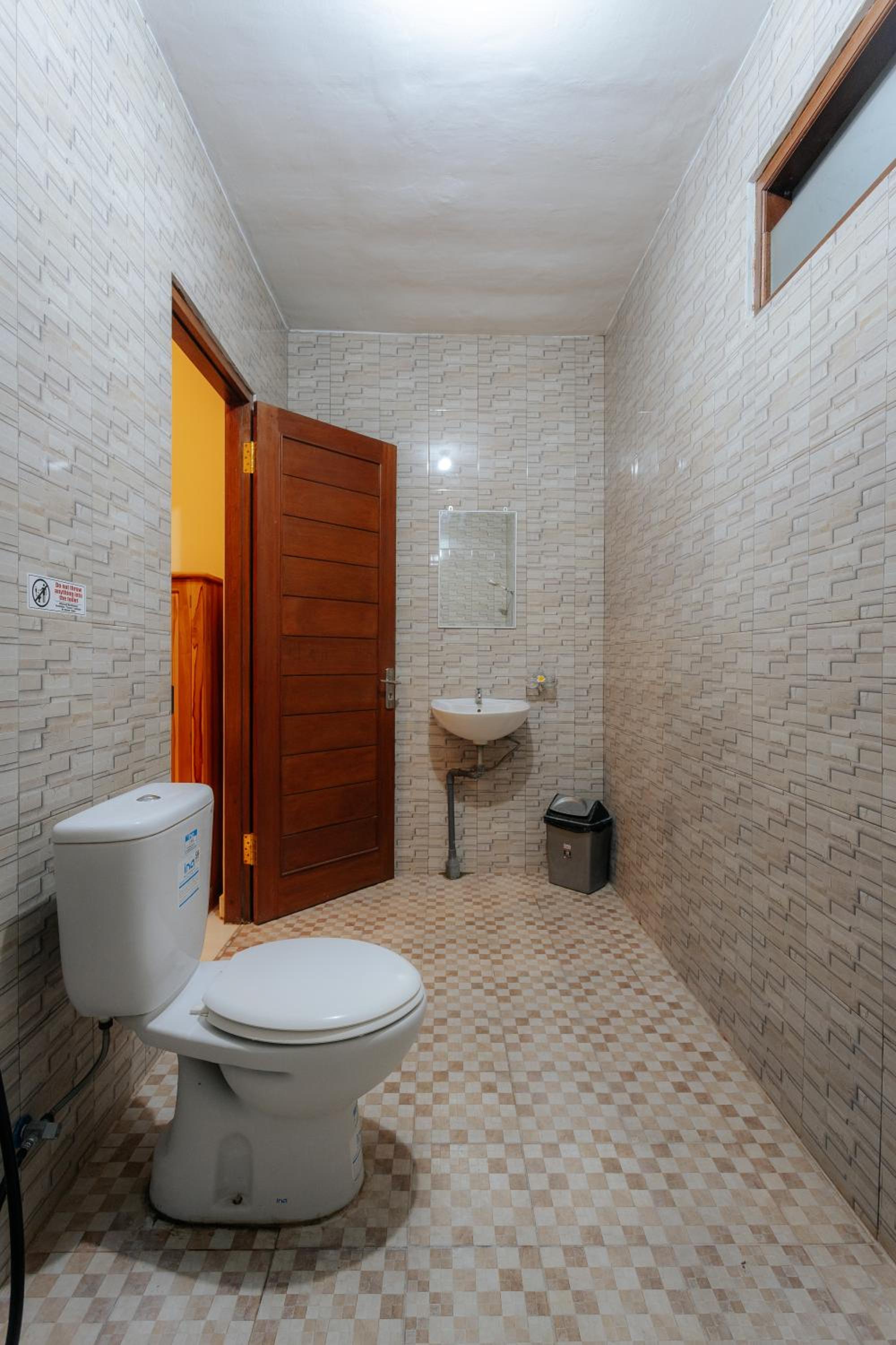 Double Room with Garden View - Photo 10