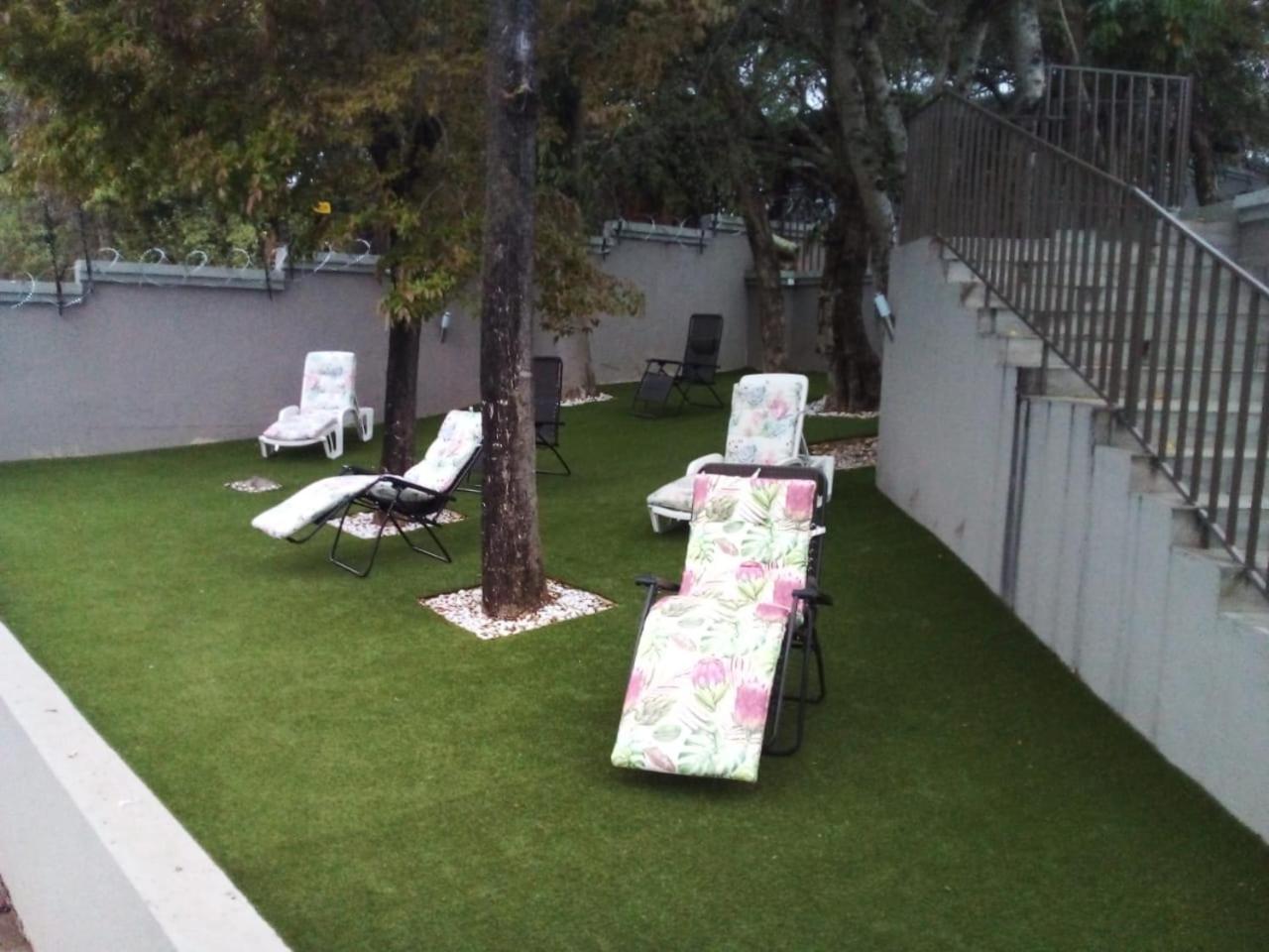 Three-Bedroom Villa - Photo 7