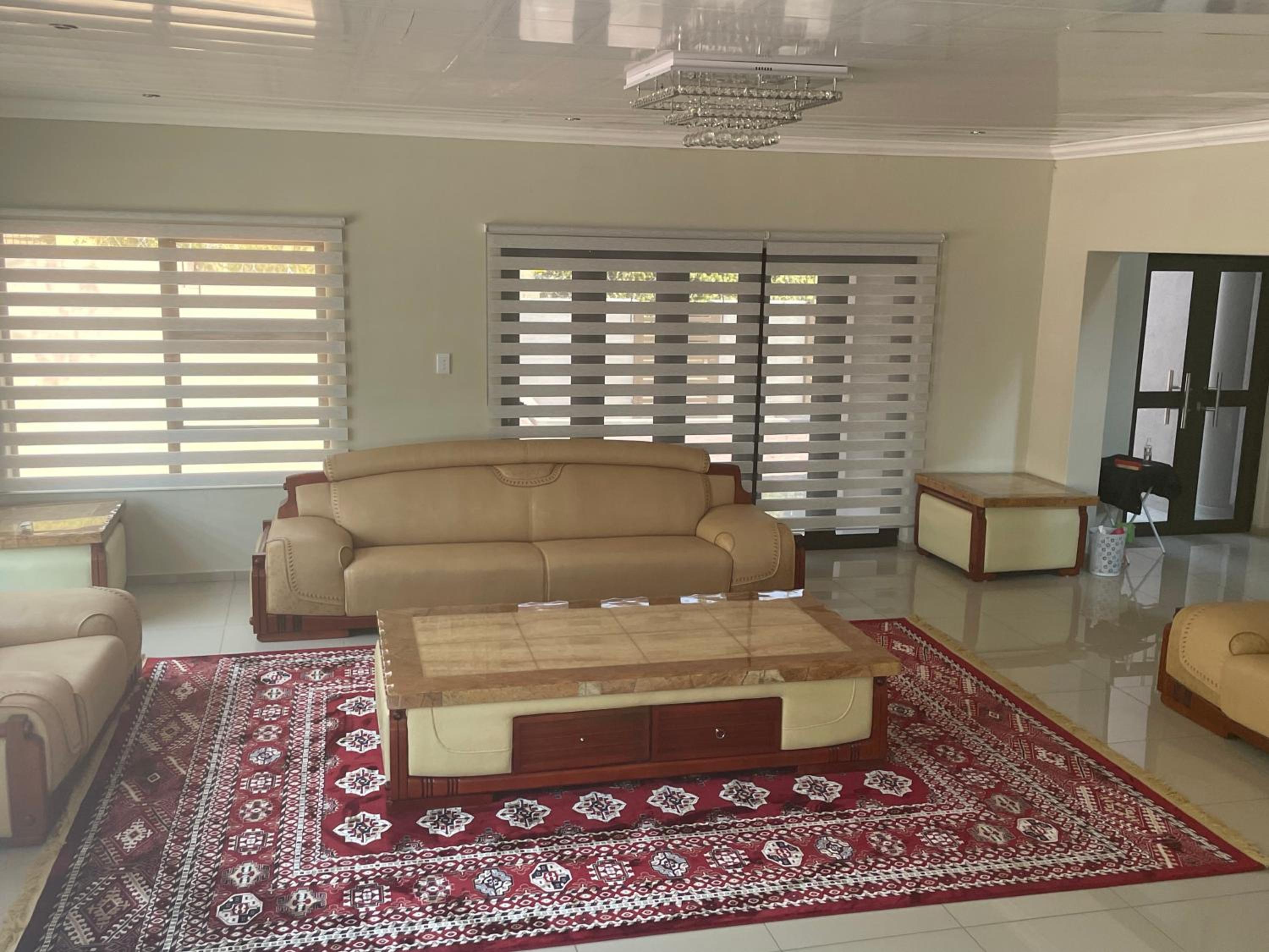 Three-Bedroom Villa - Photo 3