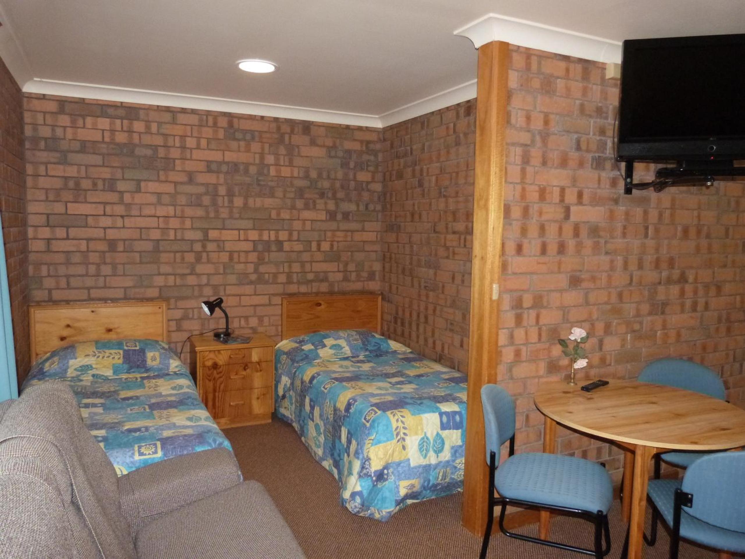 Standard Family Room photo 3