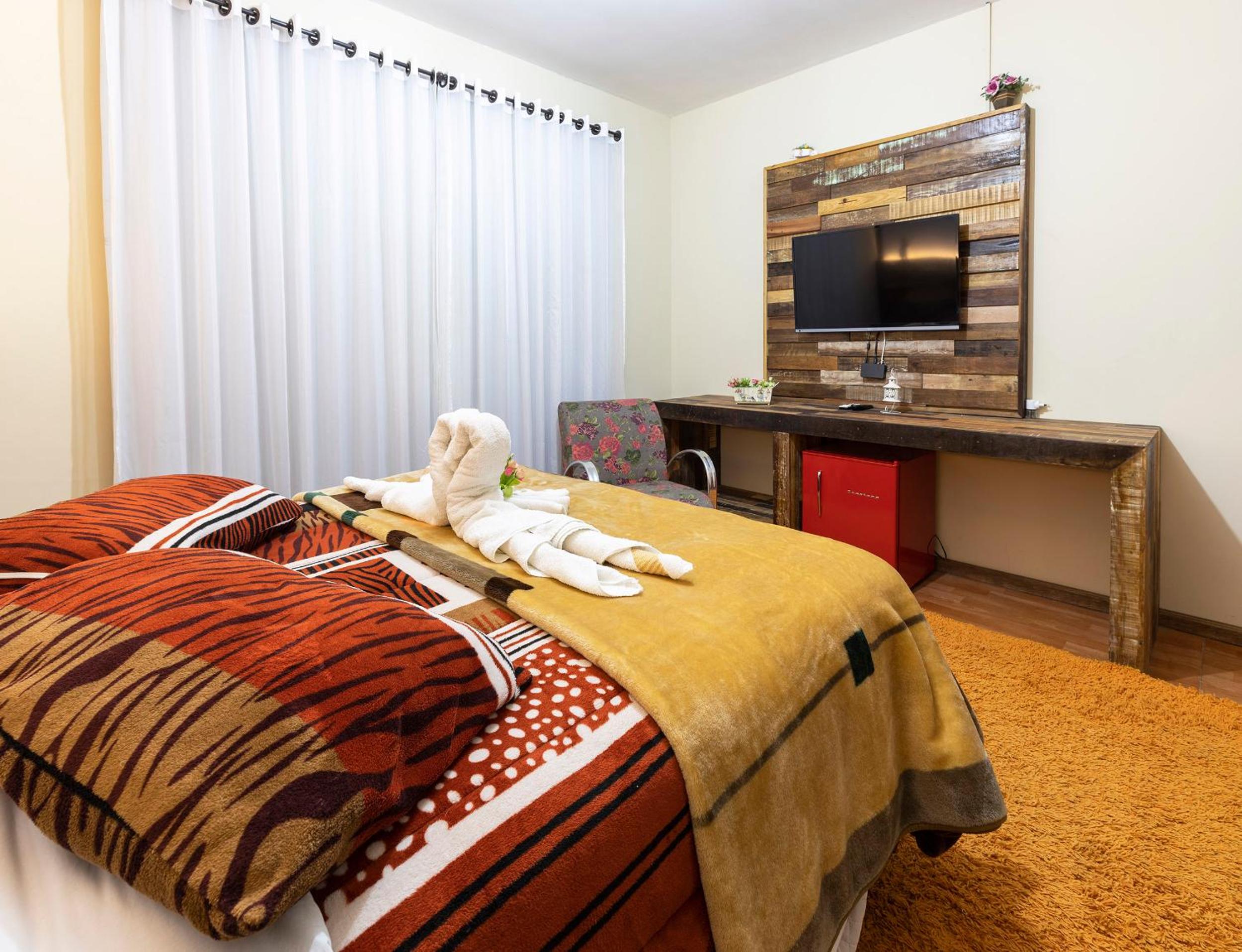 Standard Double Room - Photo 7