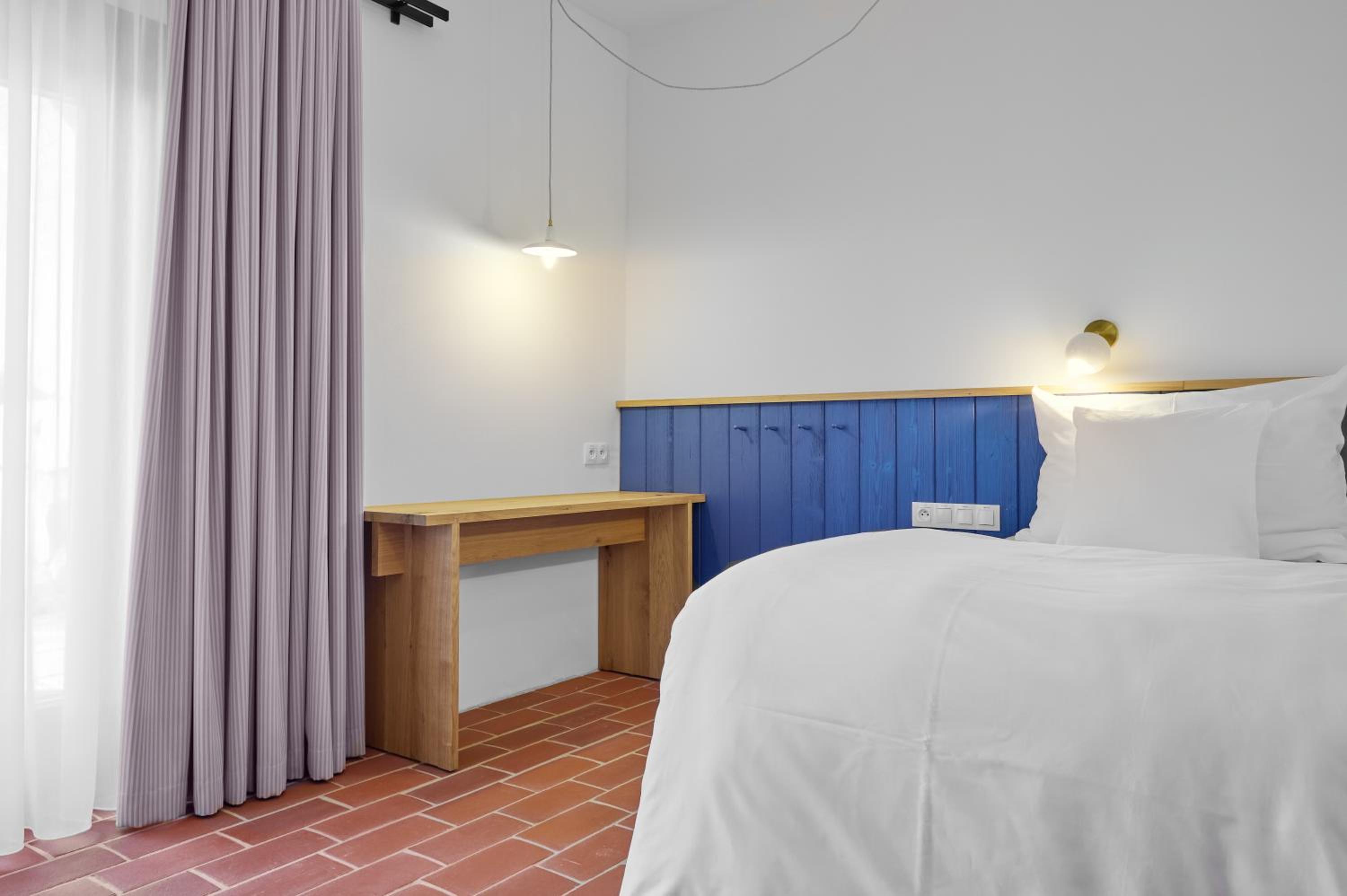 Superior Deluxe Double or Twin Room  - Photo 6