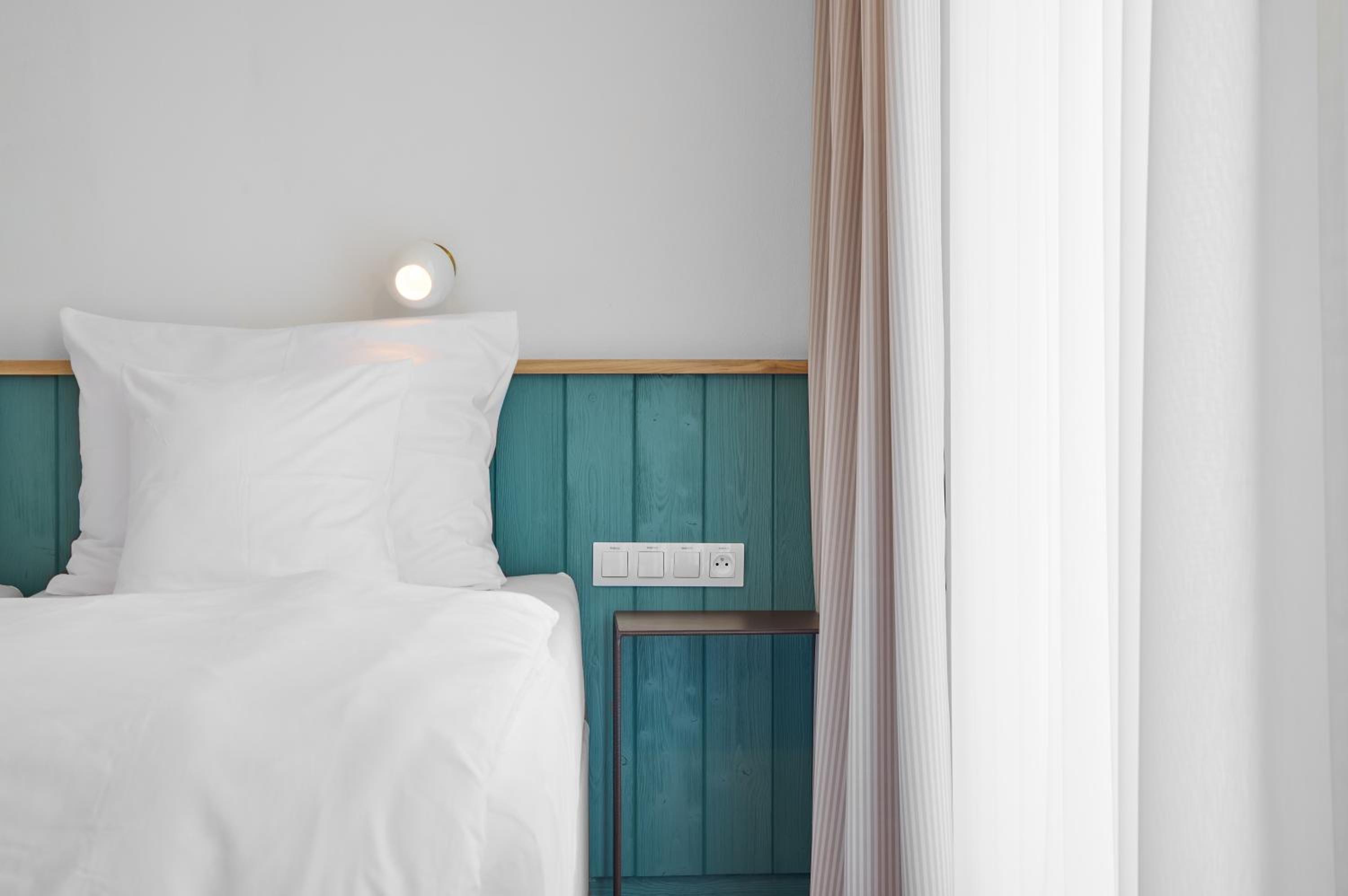 Standard Double or Twin Room with Garden View - Photo 5