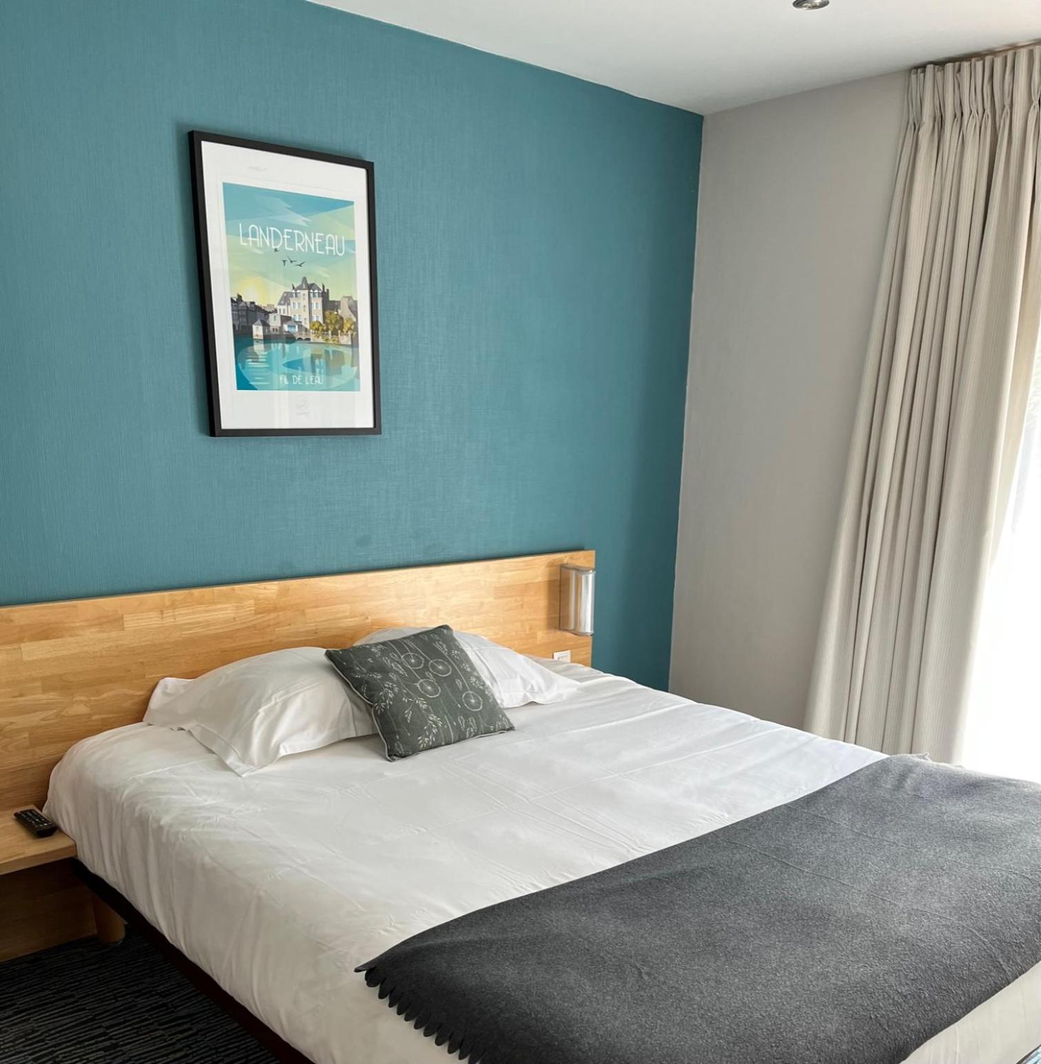 Comfort Double Room with Patio and Large Bed - Photo 1