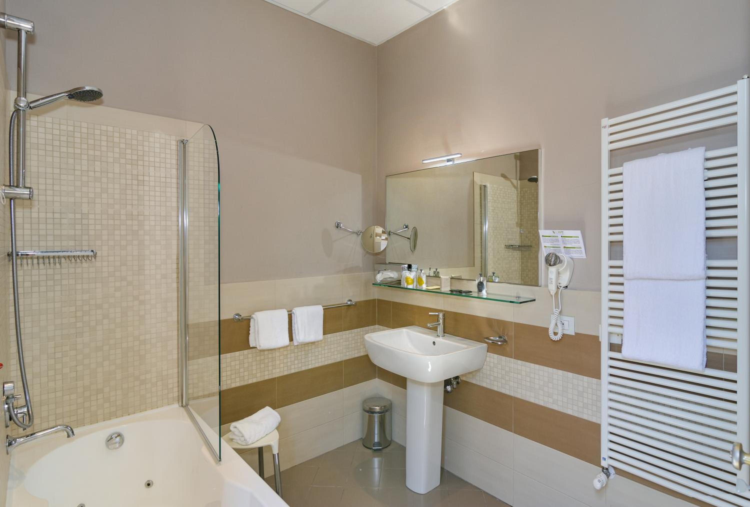 Superior Double Room - Photo 14