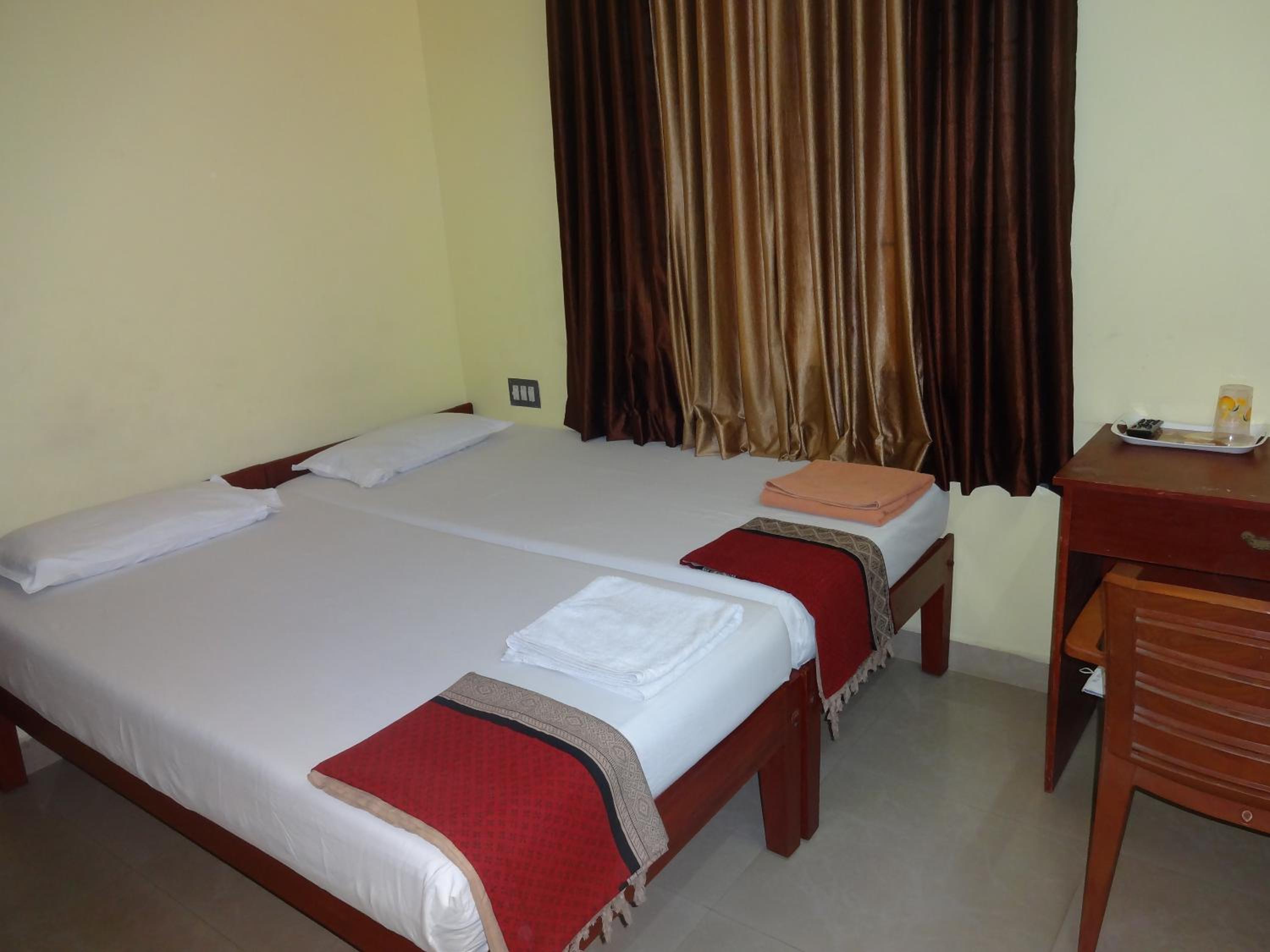 Standard Double Room with Fan photo 1